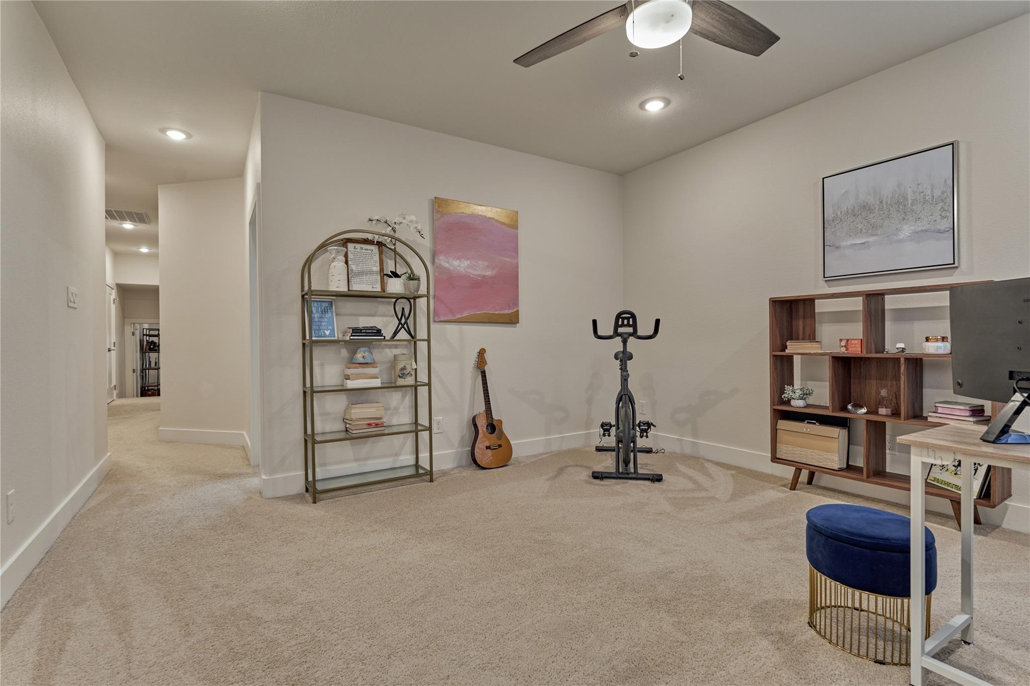 71 Victoria Drive W