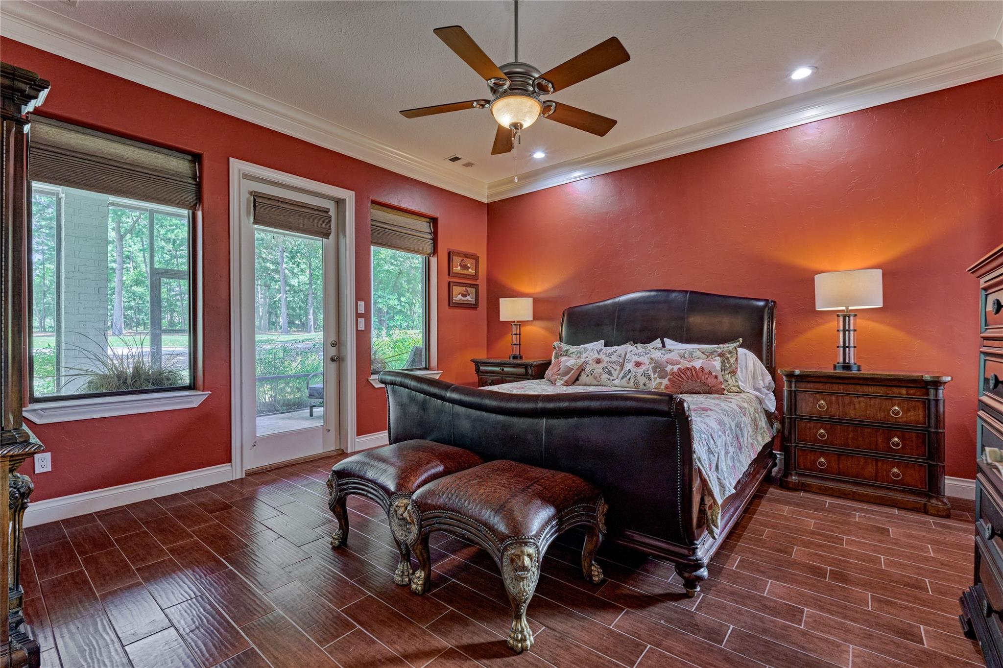2 W Oaks Court