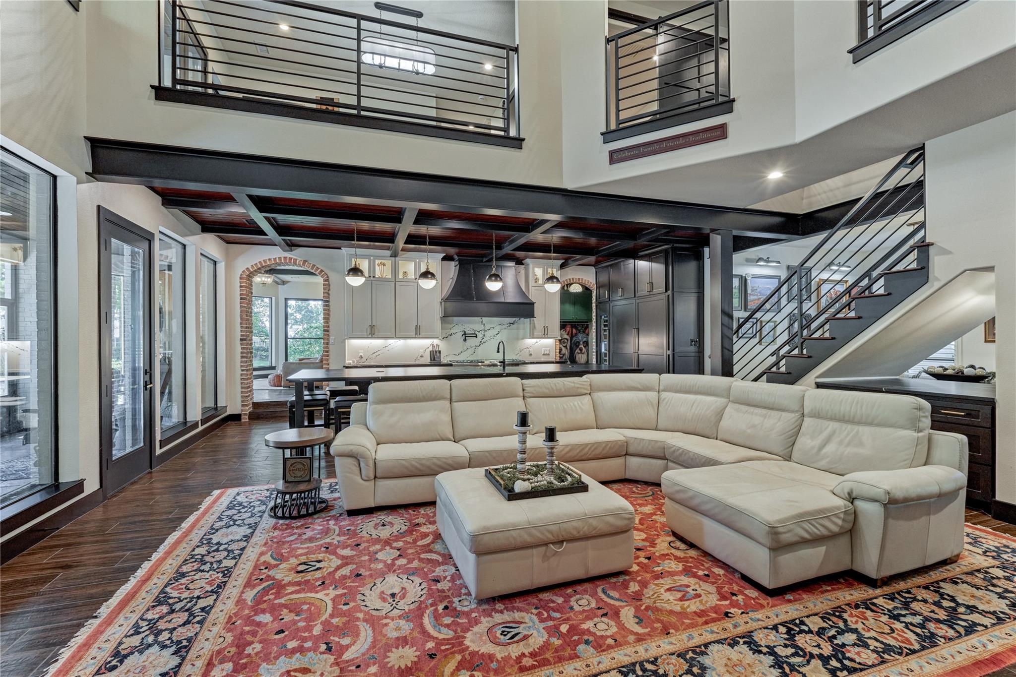 2 W Oaks Court
