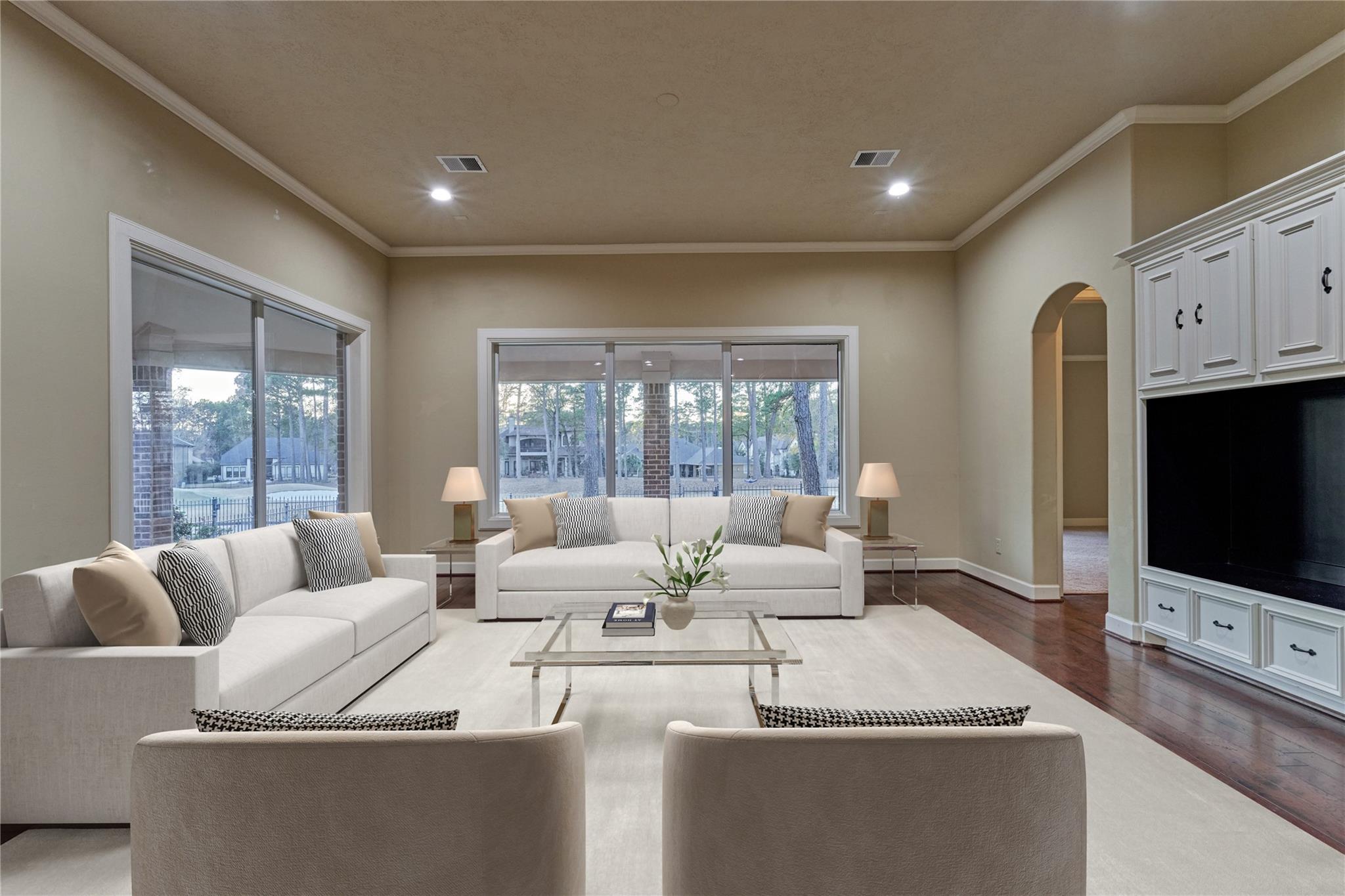 196 W Pines Drive
