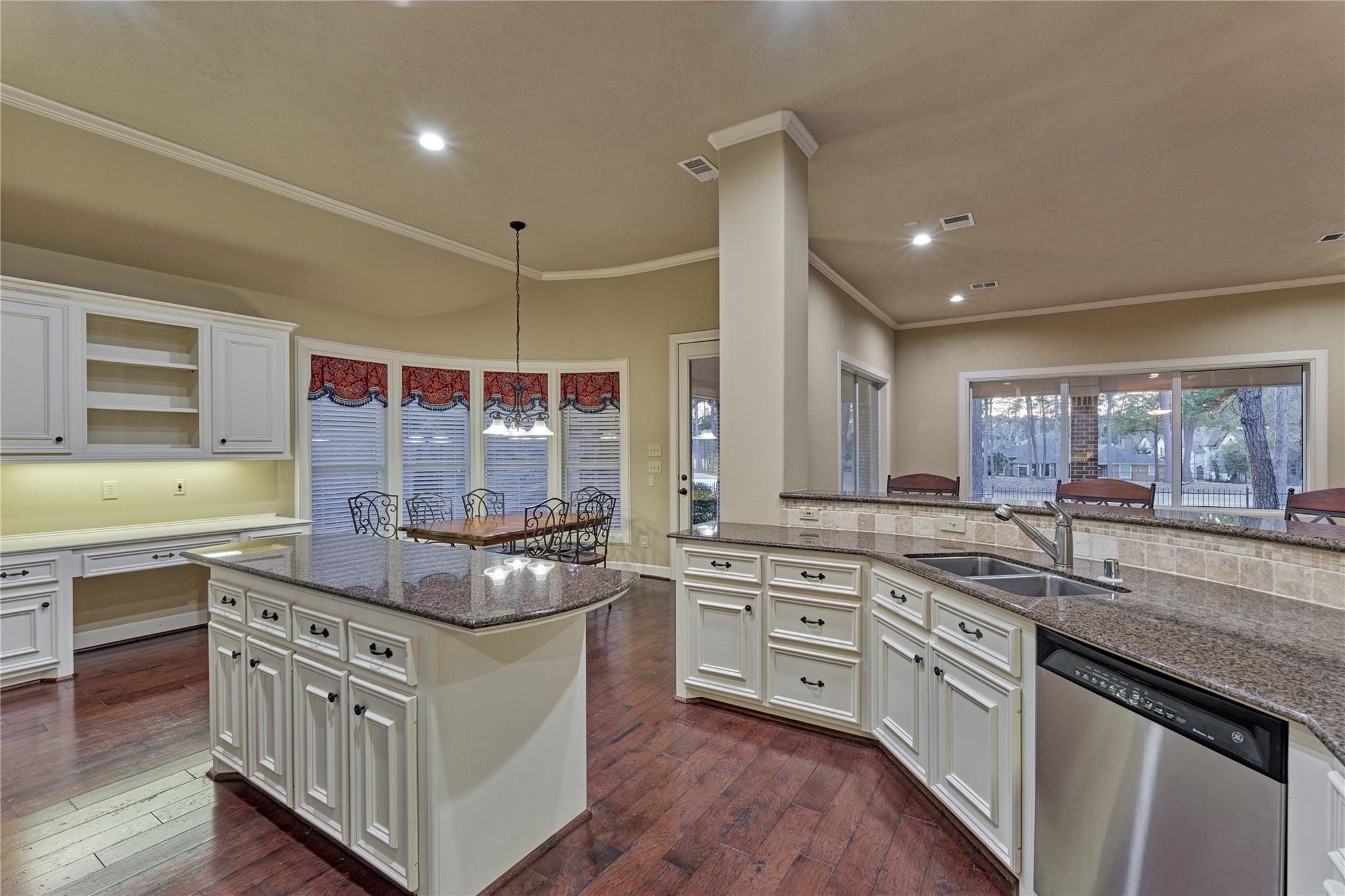 196 W Pines Drive
