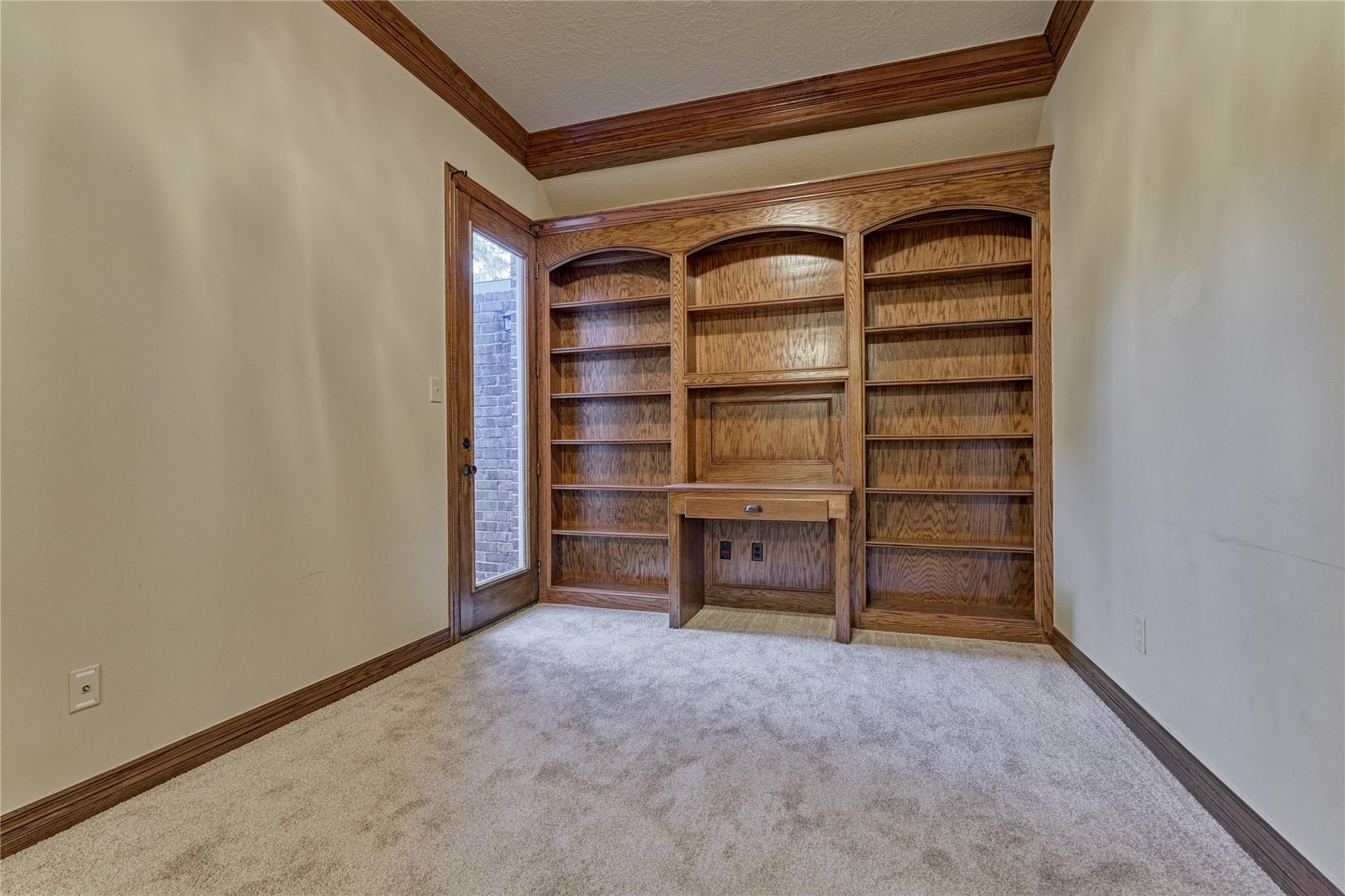 196 W Pines Drive