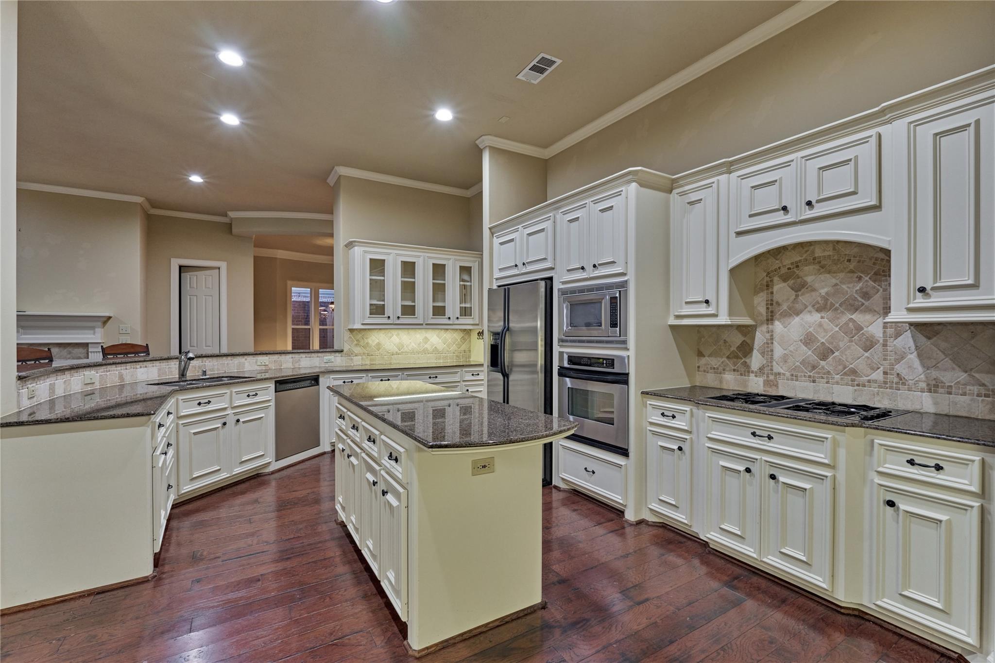 196 W Pines Drive