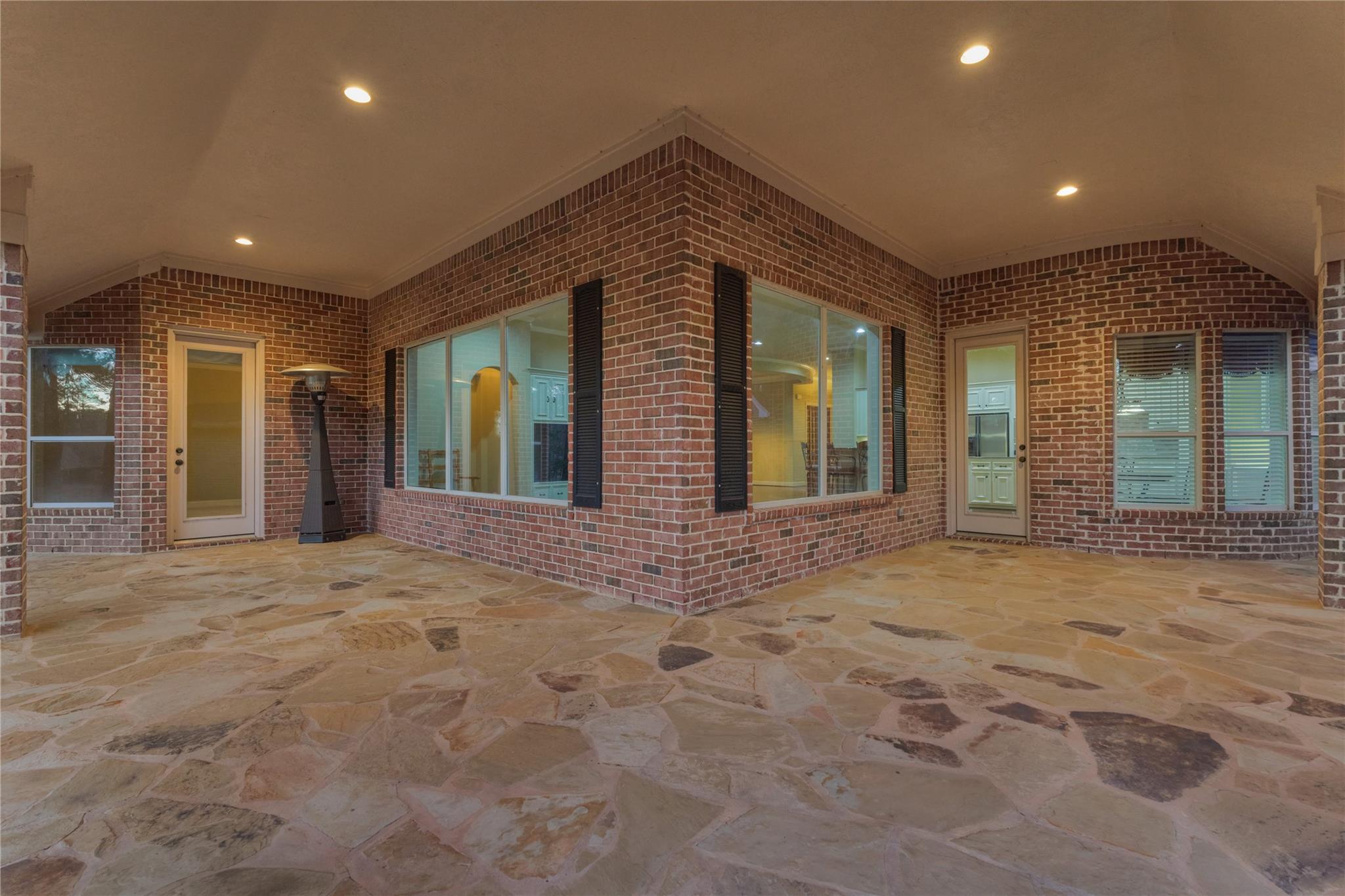 196 W Pines Drive