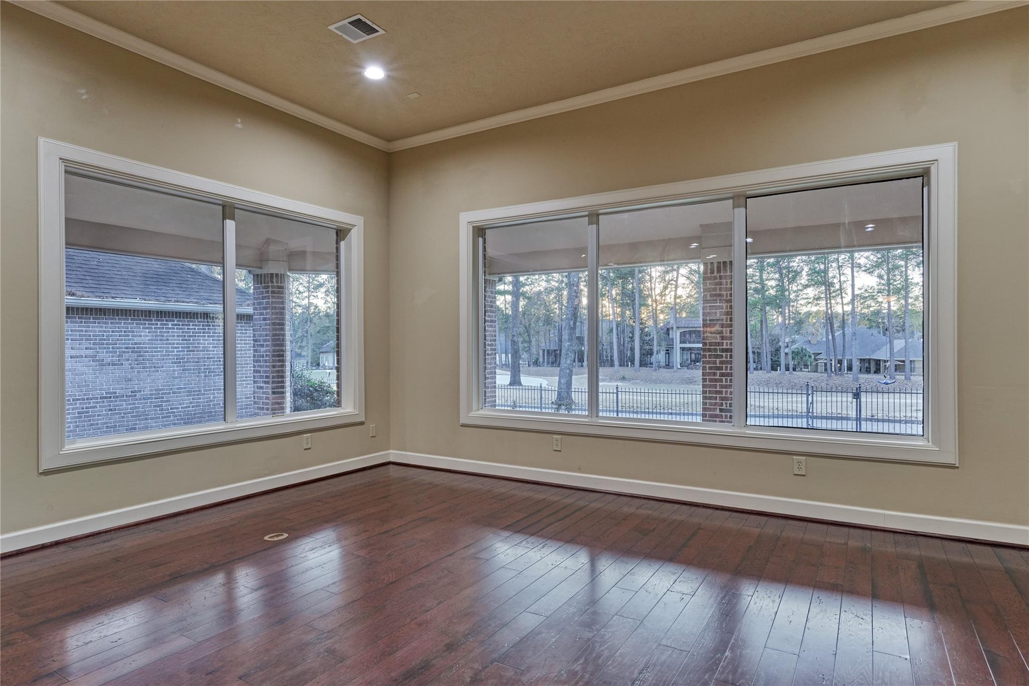 196 W Pines Drive