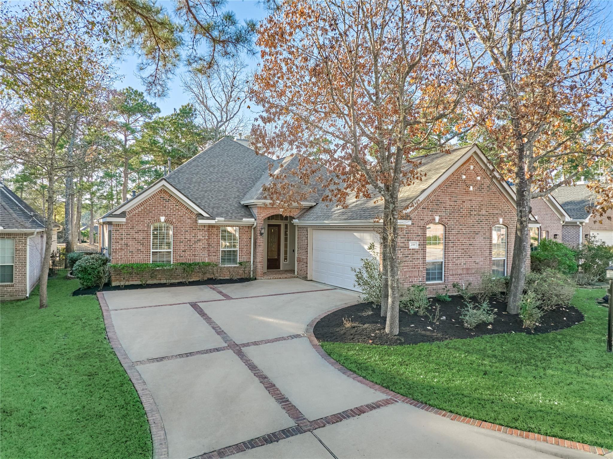 196 W Pines Drive