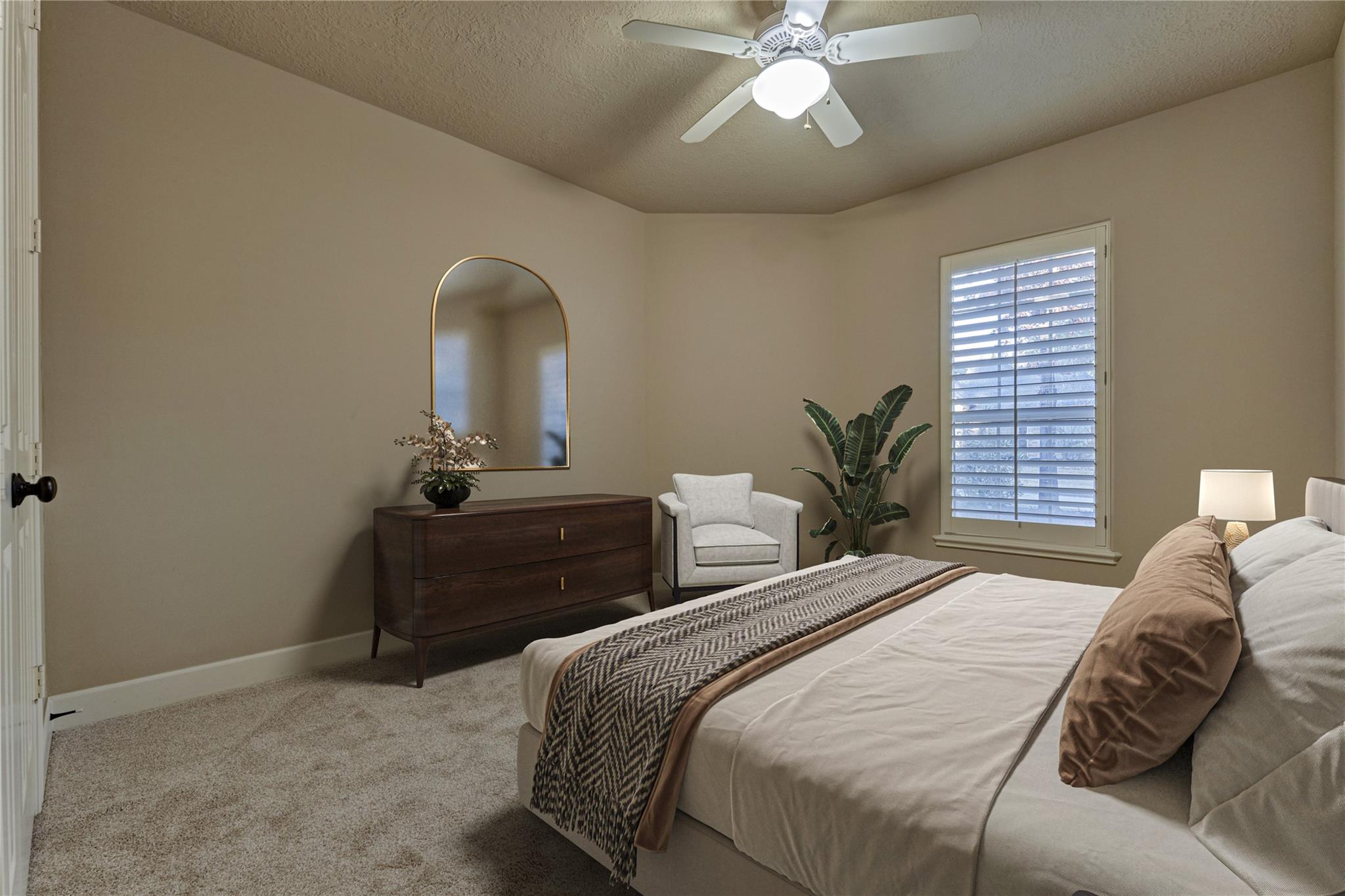 196 W Pines Drive