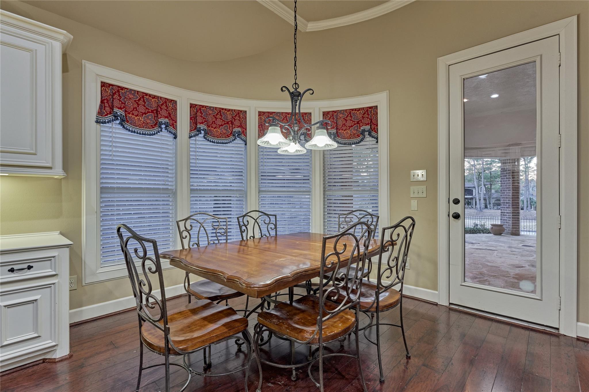 196 W Pines Drive