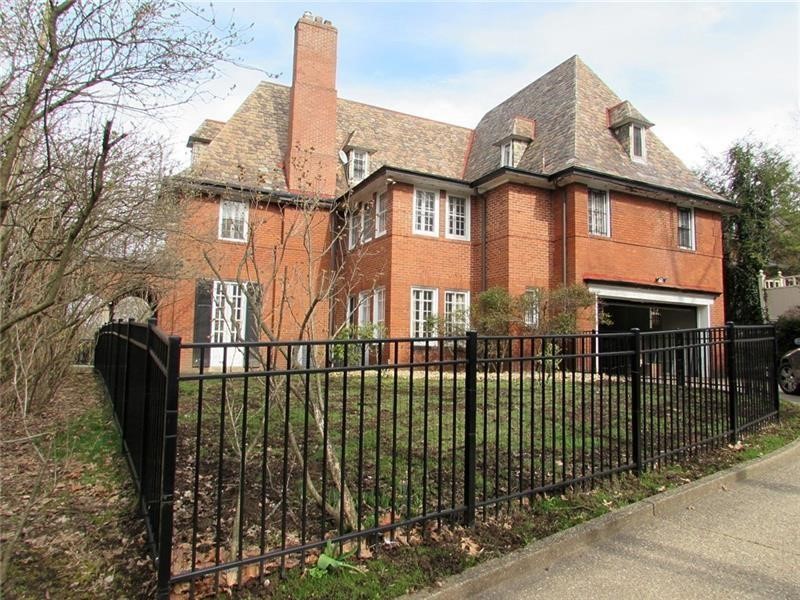 1200 Bennington Ave
