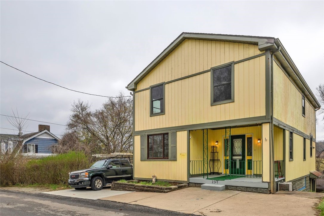 2241 Lehigh St