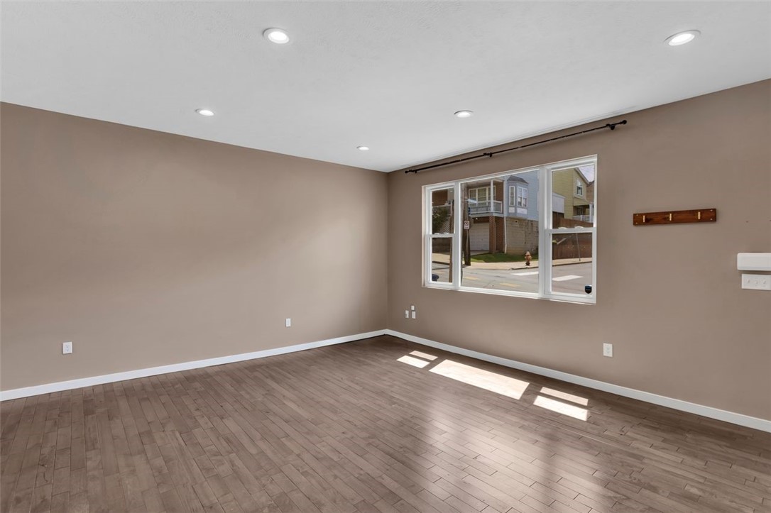 1110 Herron Ave