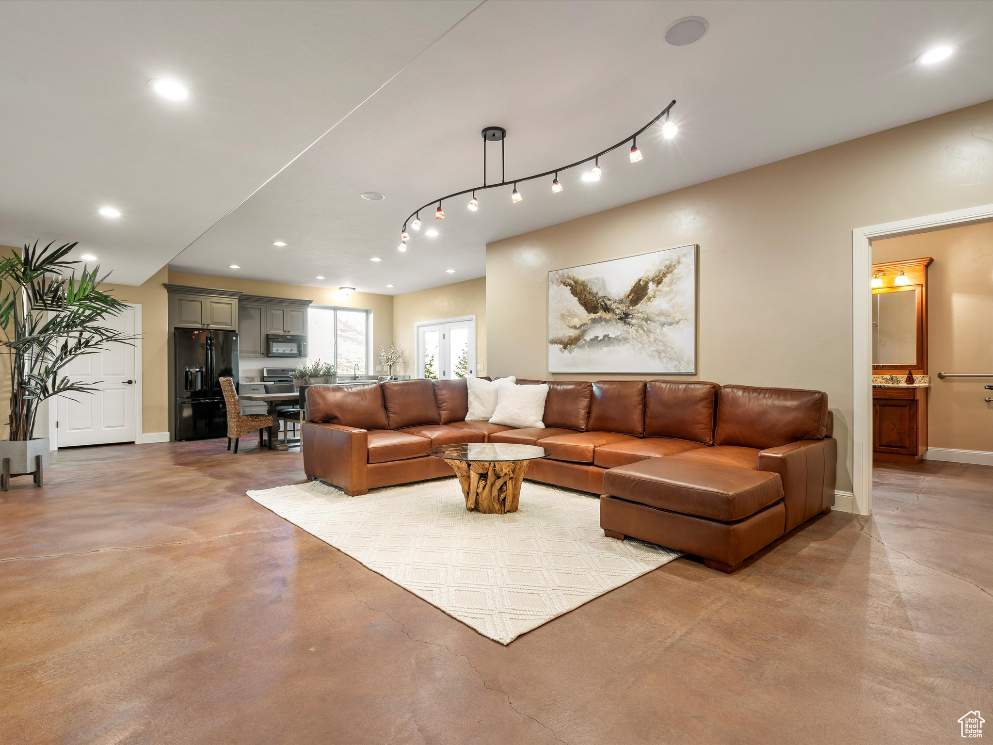 4129 E NORDIC VALLEY DR