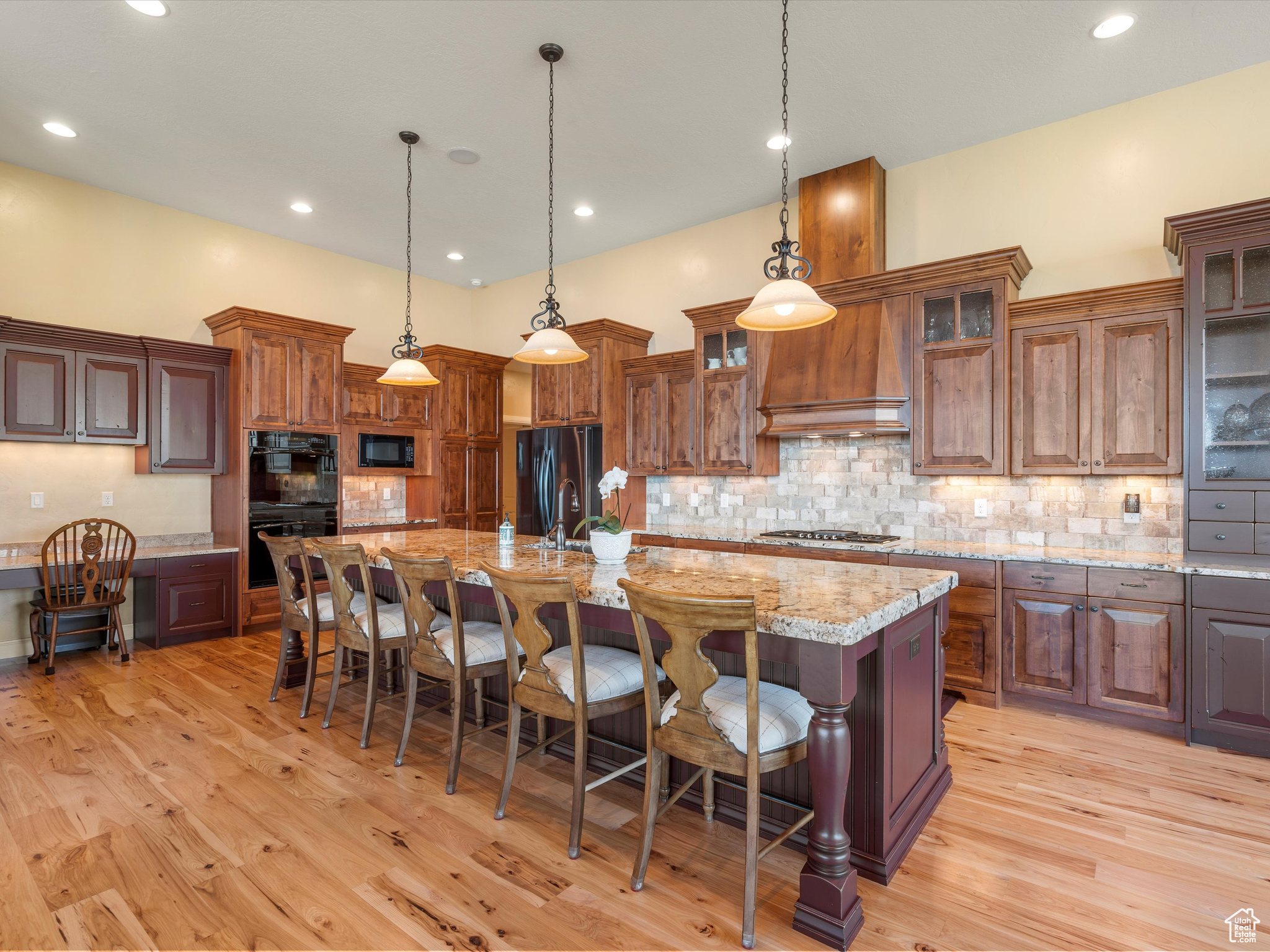 4129 E NORDIC VALLEY DR