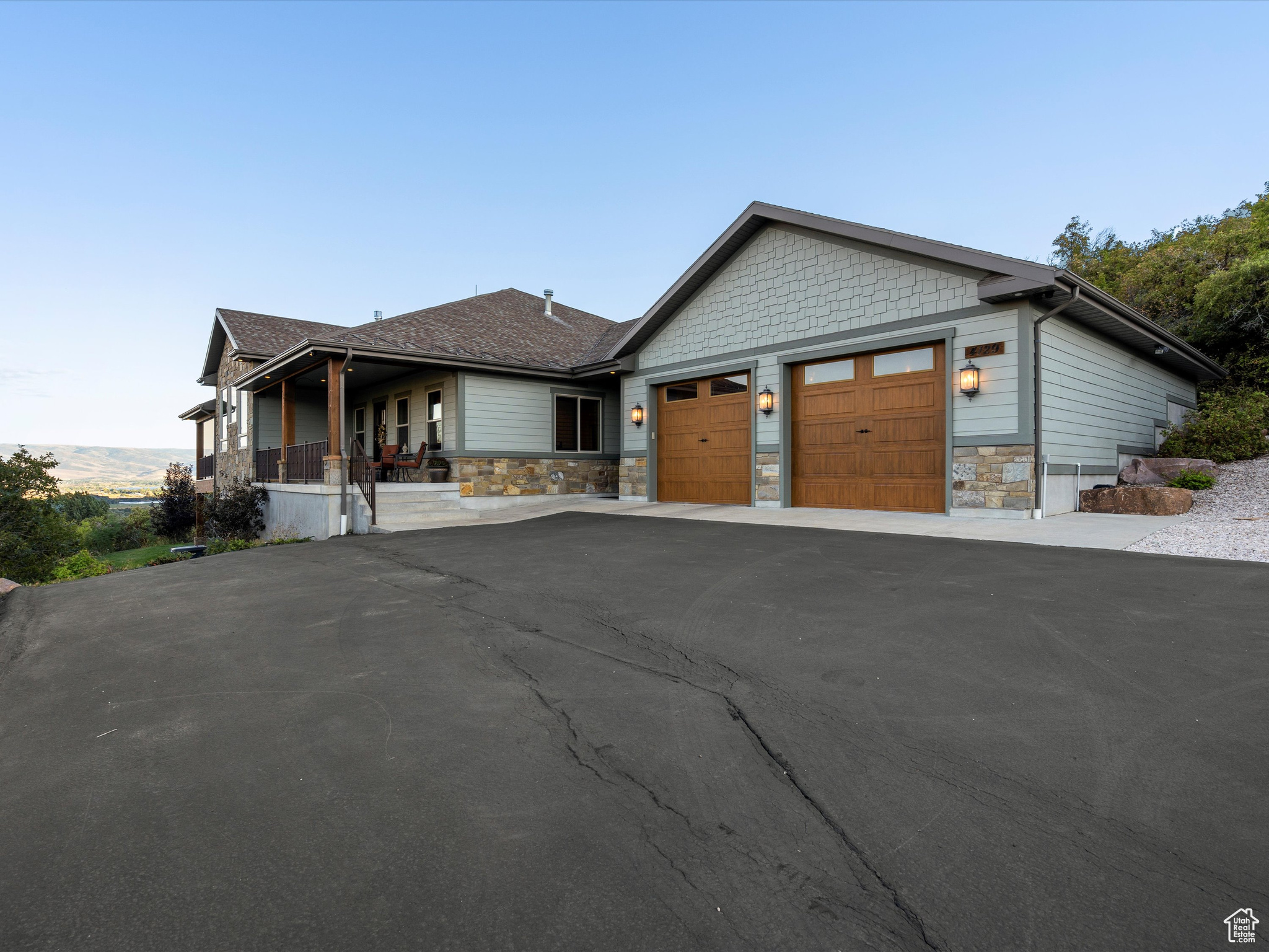 4129 E NORDIC VALLEY DR