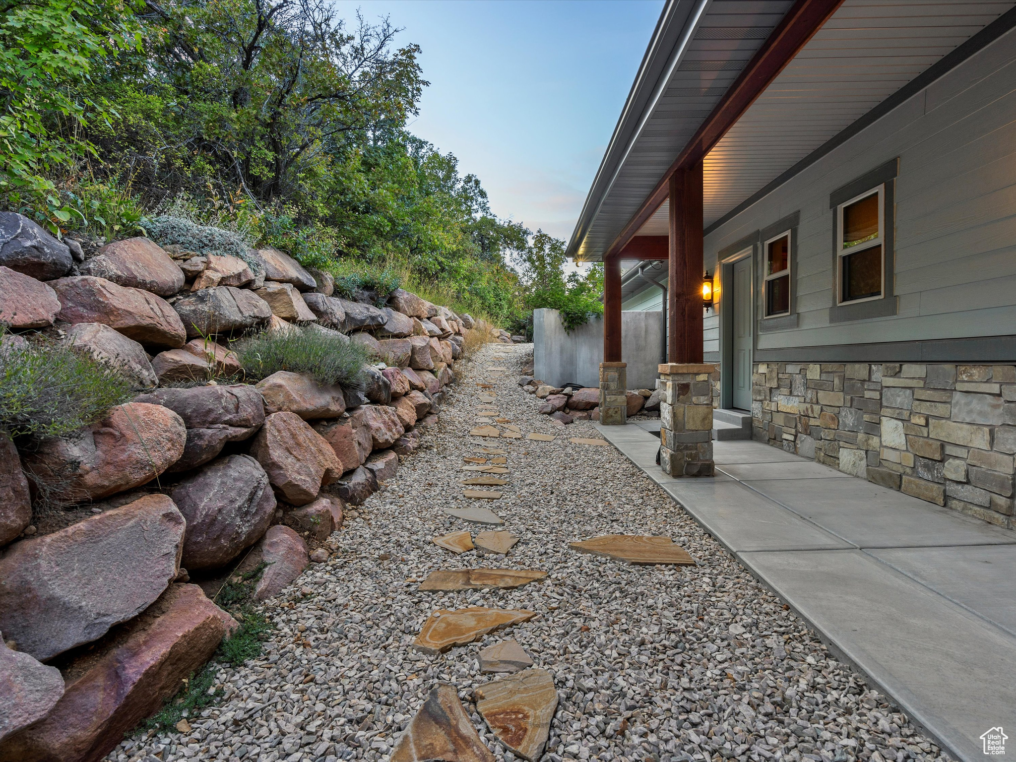 4129 E NORDIC VALLEY DR