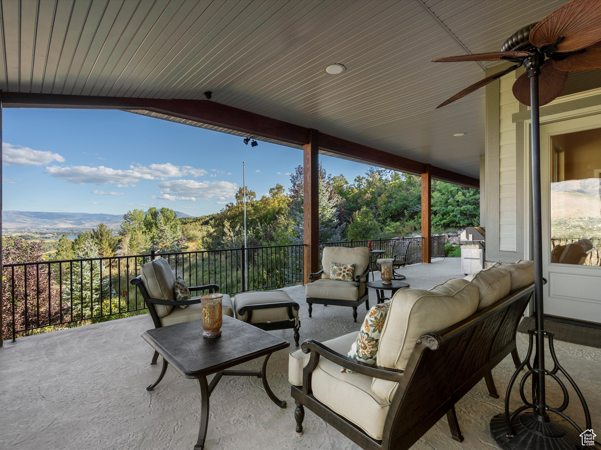 4129 E NORDIC VALLEY DR