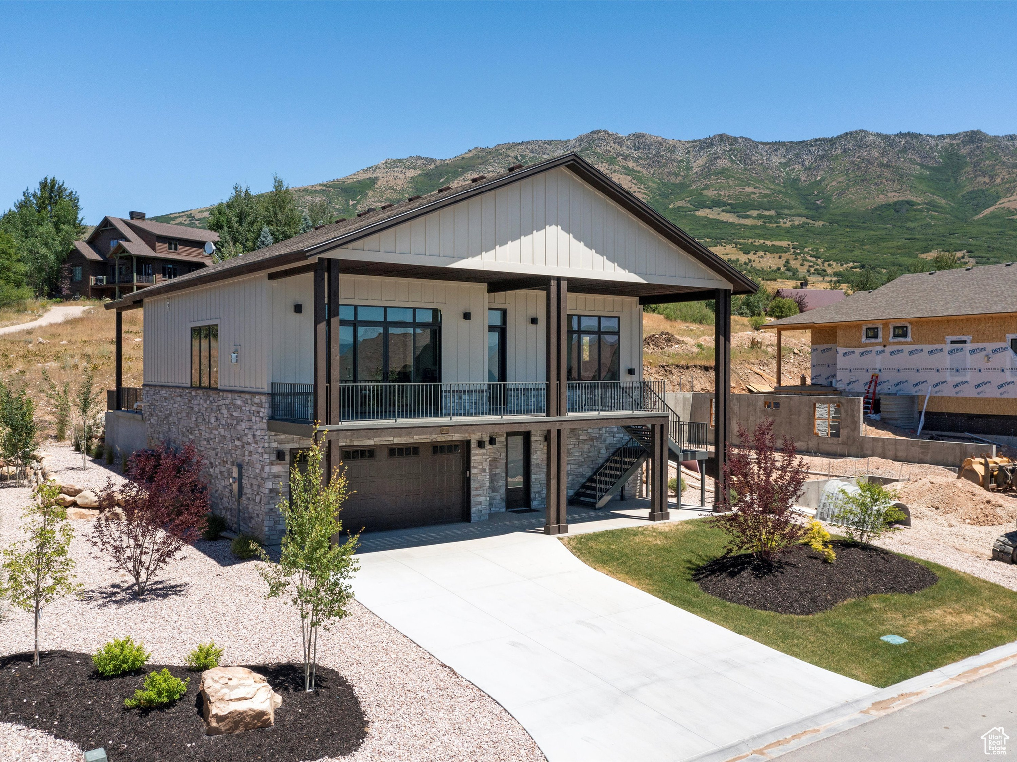 5983 E BIG HORN PKWY