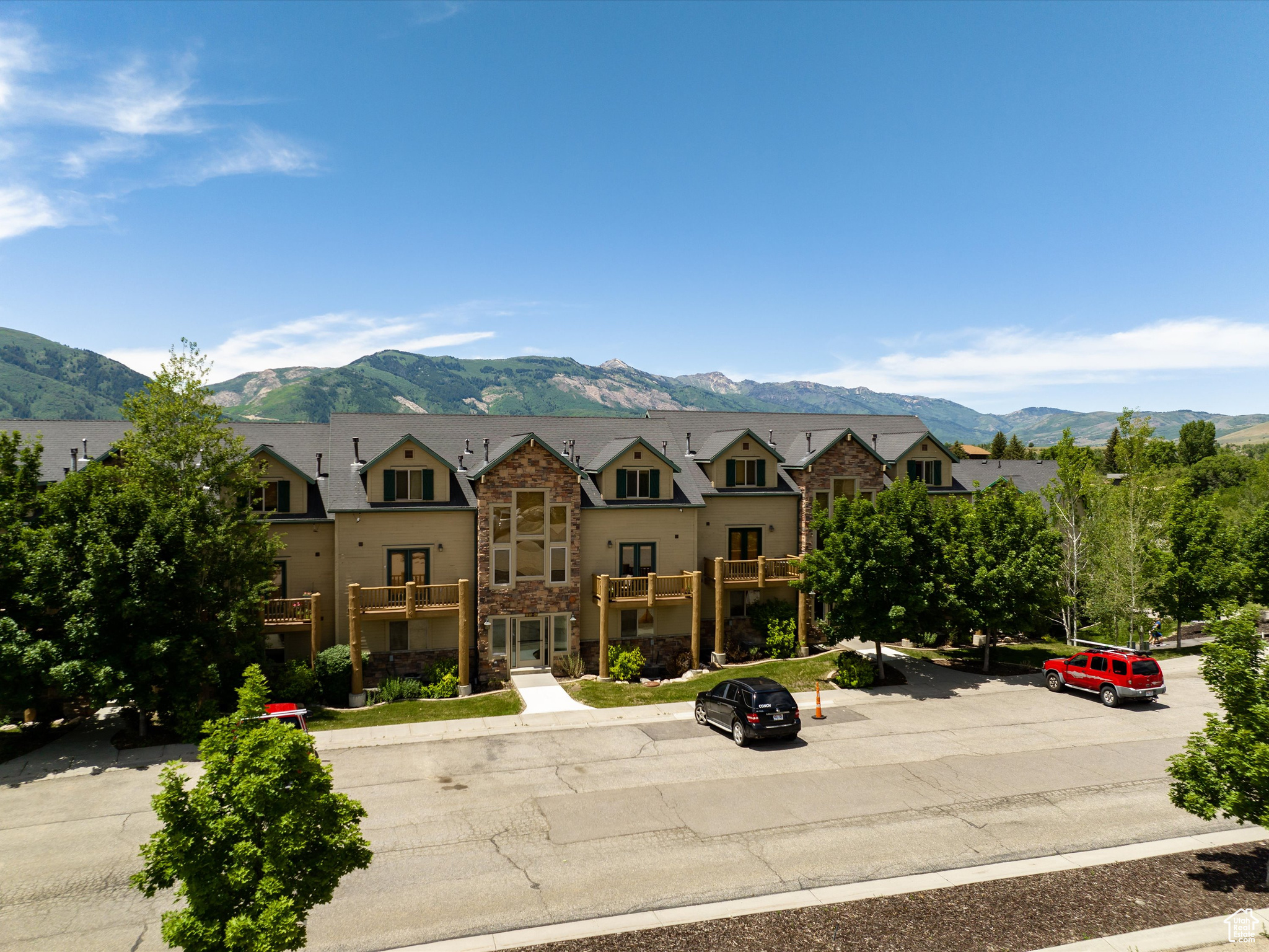 3518 N MOOSE HOLLOW DR #1405