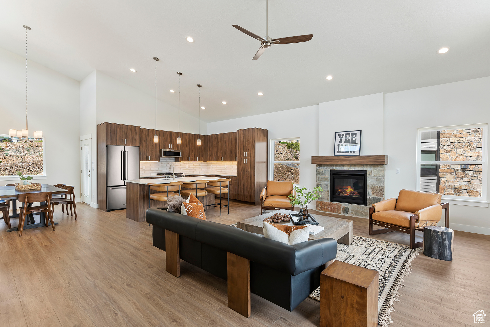 4788 E PADDLEFORD DR