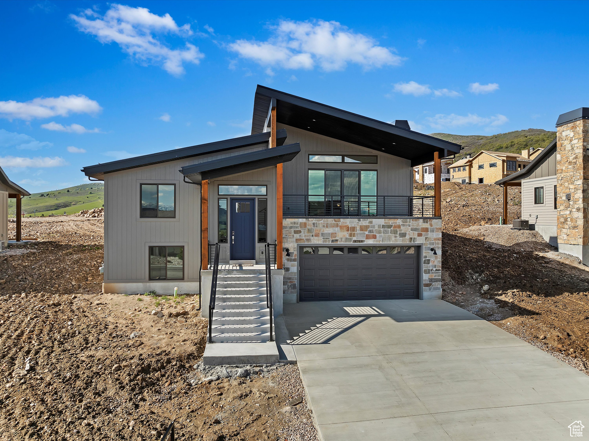 4788 E PADDLEFORD DR