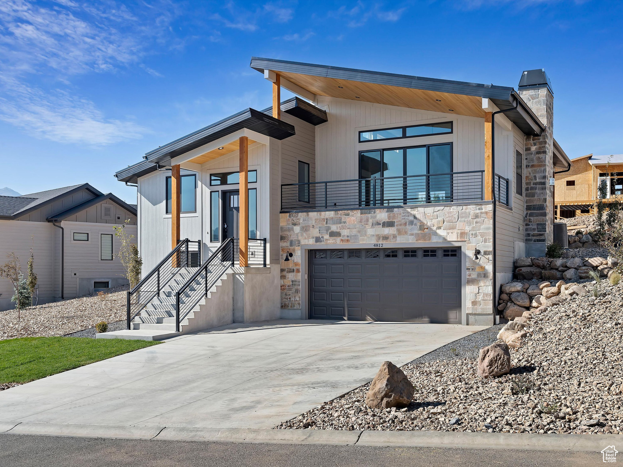 4812 E PADDLEFORD DR