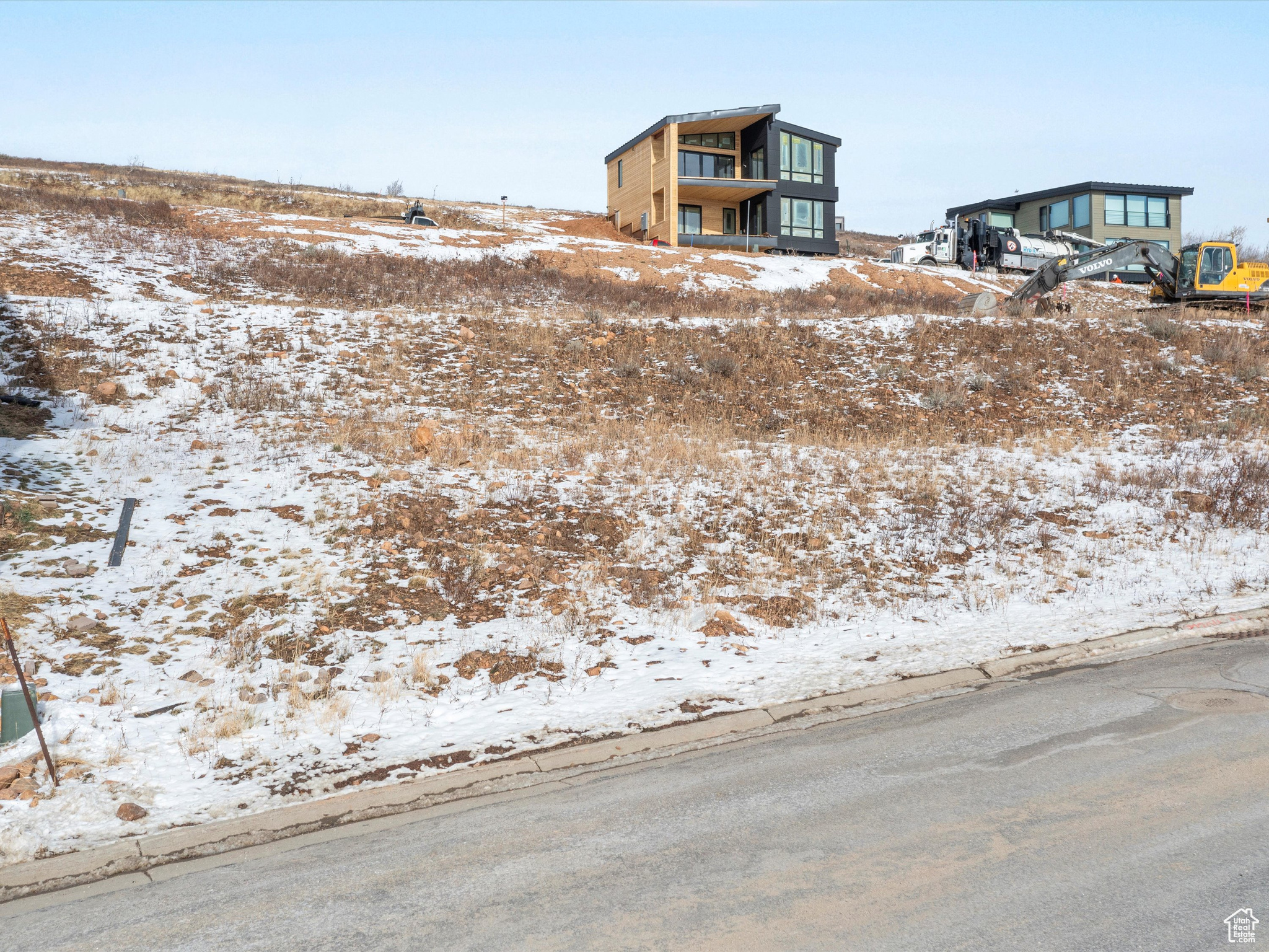 8498 E SPRING RD Unit: 69