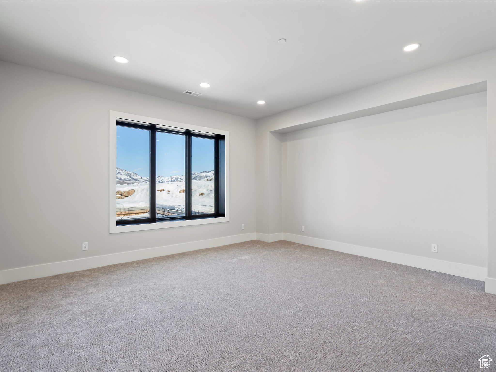 6251 E LEGACY DR