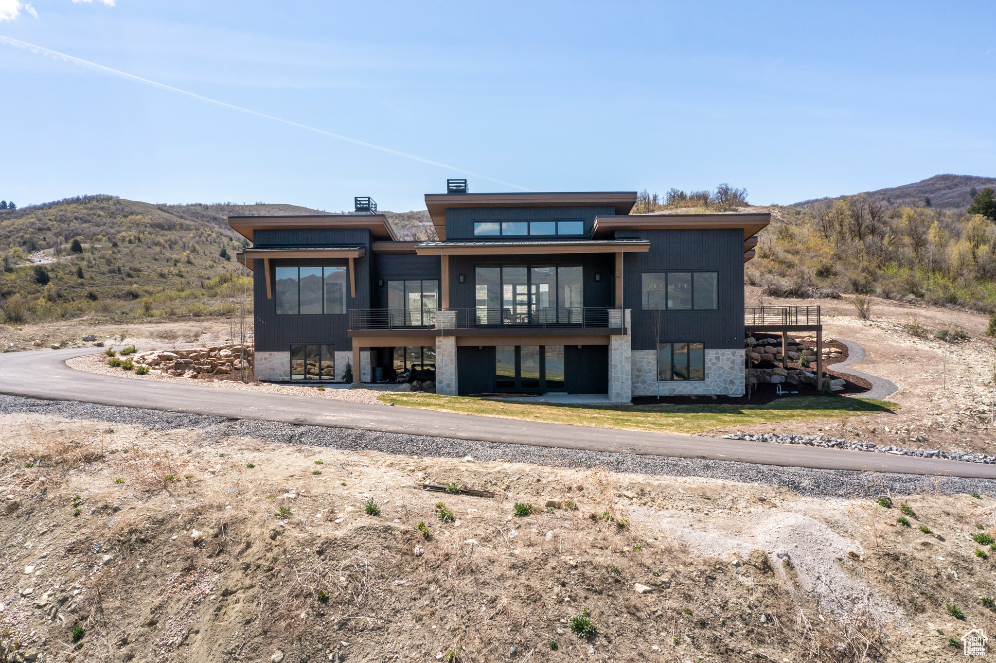6251 E LEGACY DR