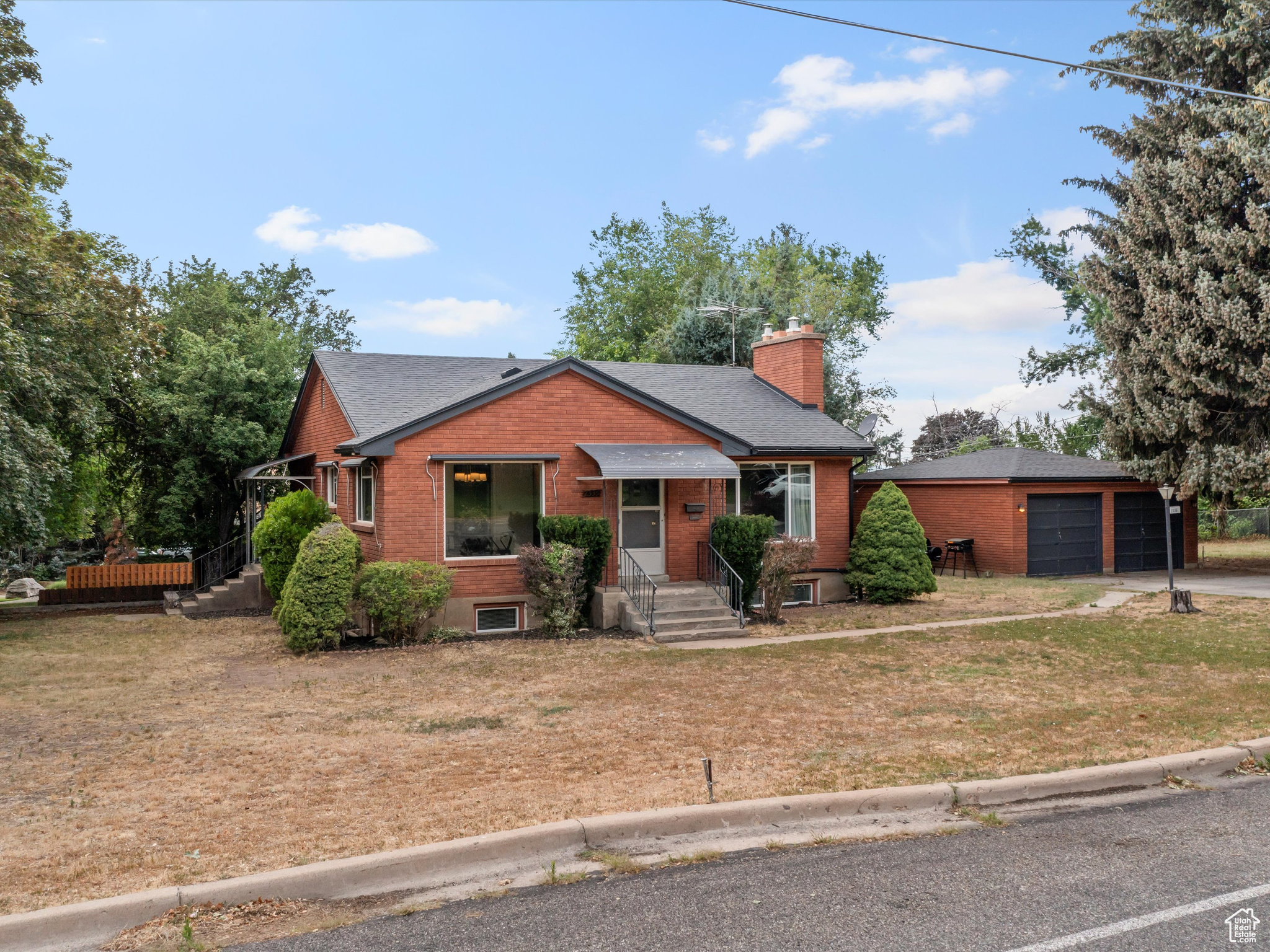 2335 FILLMORE AVE