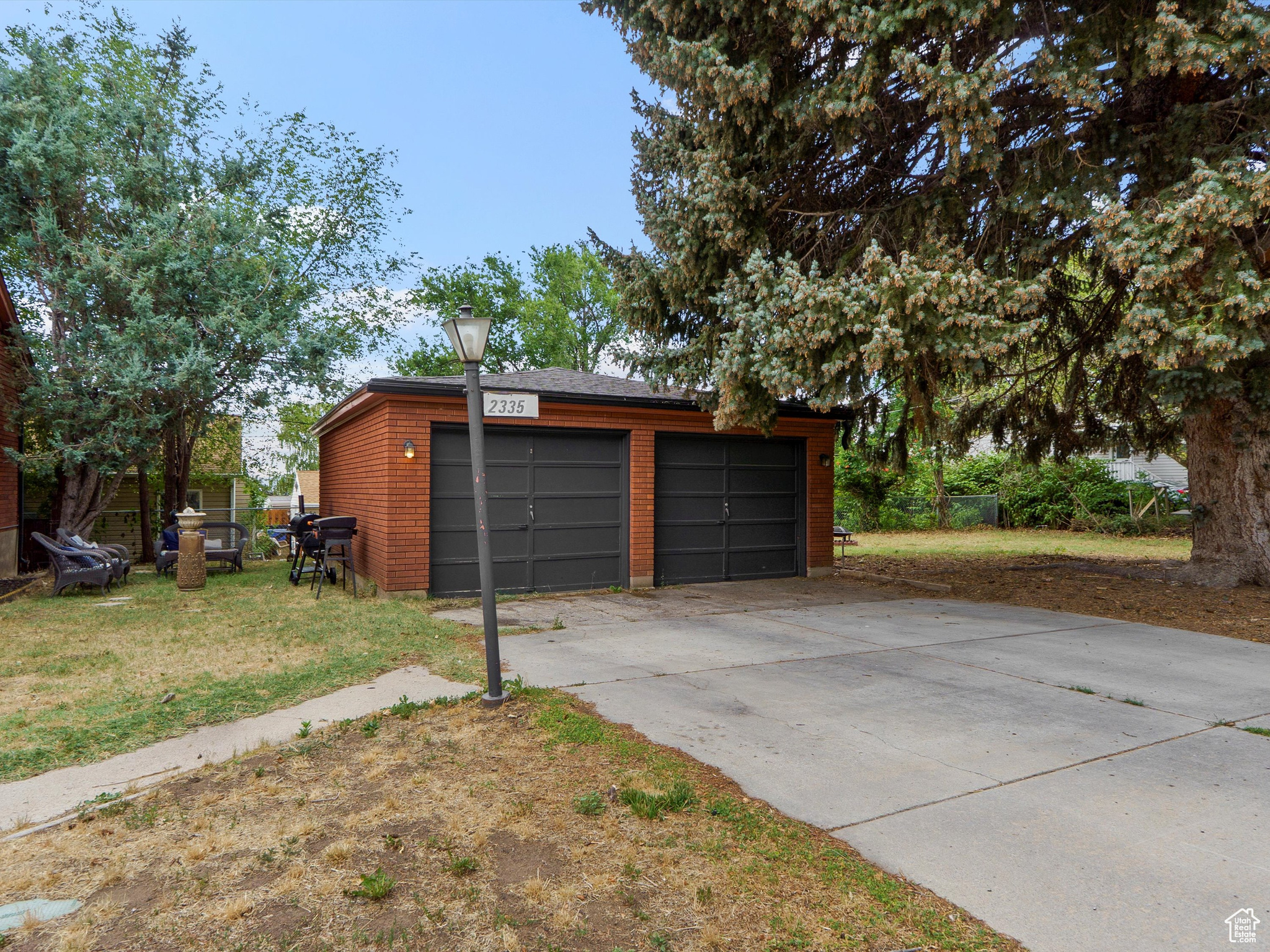 2335 FILLMORE AVE