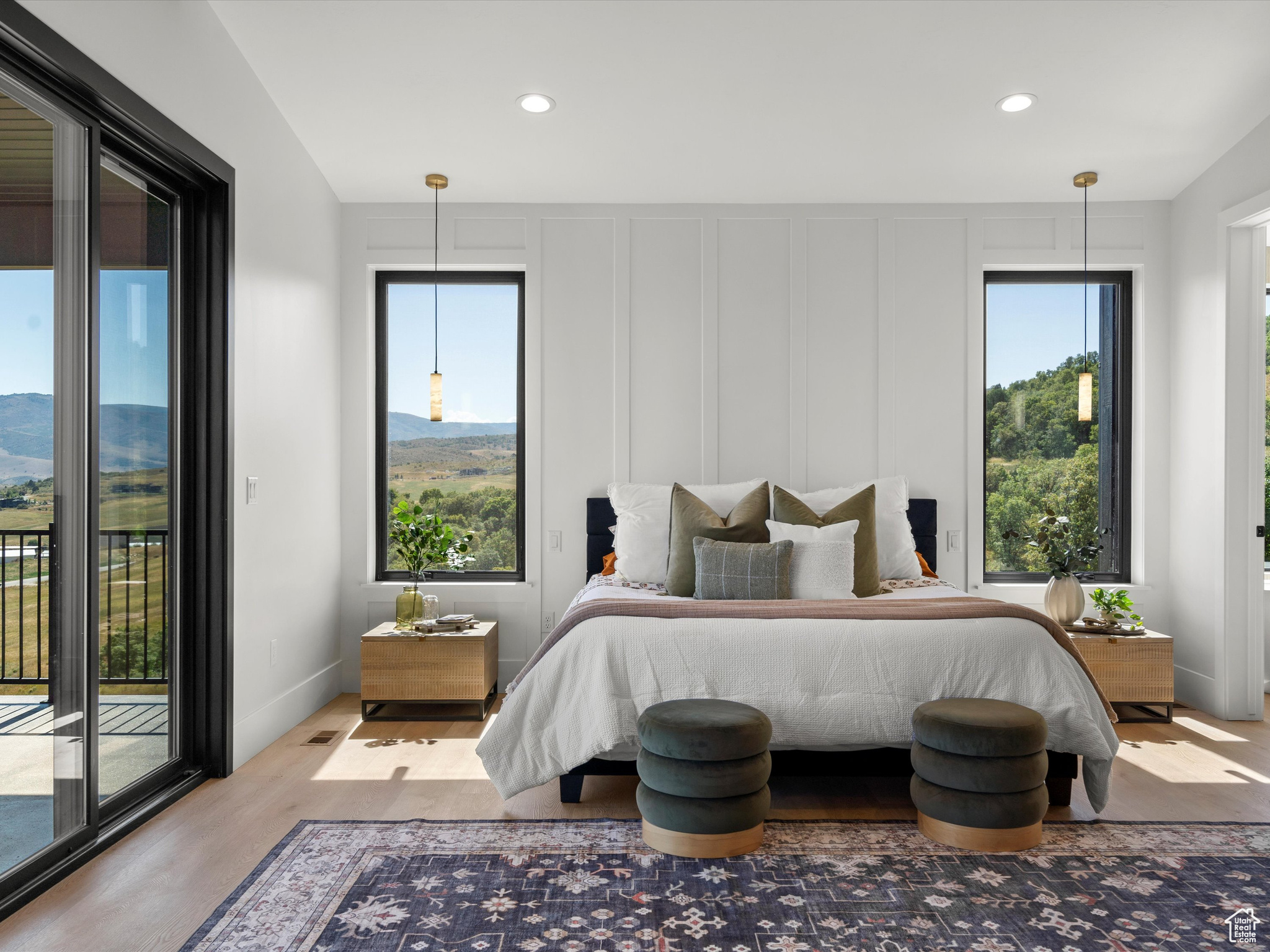 6858 E SUMMIT PEAK CIR
