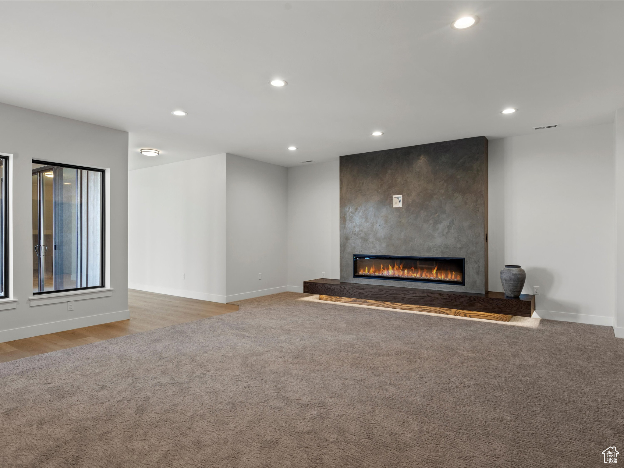 6858 E SUMMIT PEAK CIR