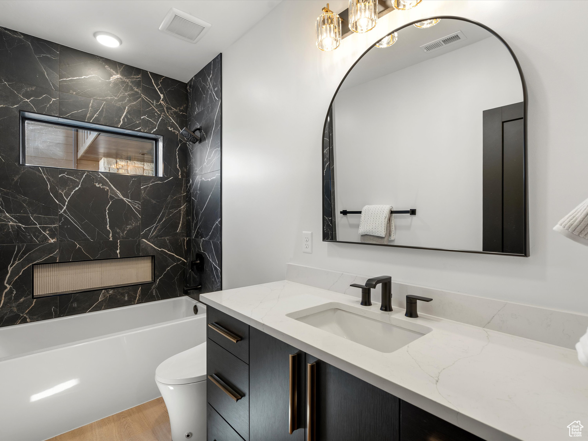6858 E SUMMIT PEAK CIR