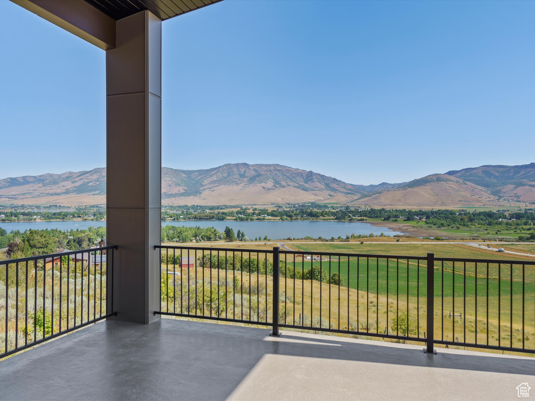 6858 E SUMMIT PEAK CIR