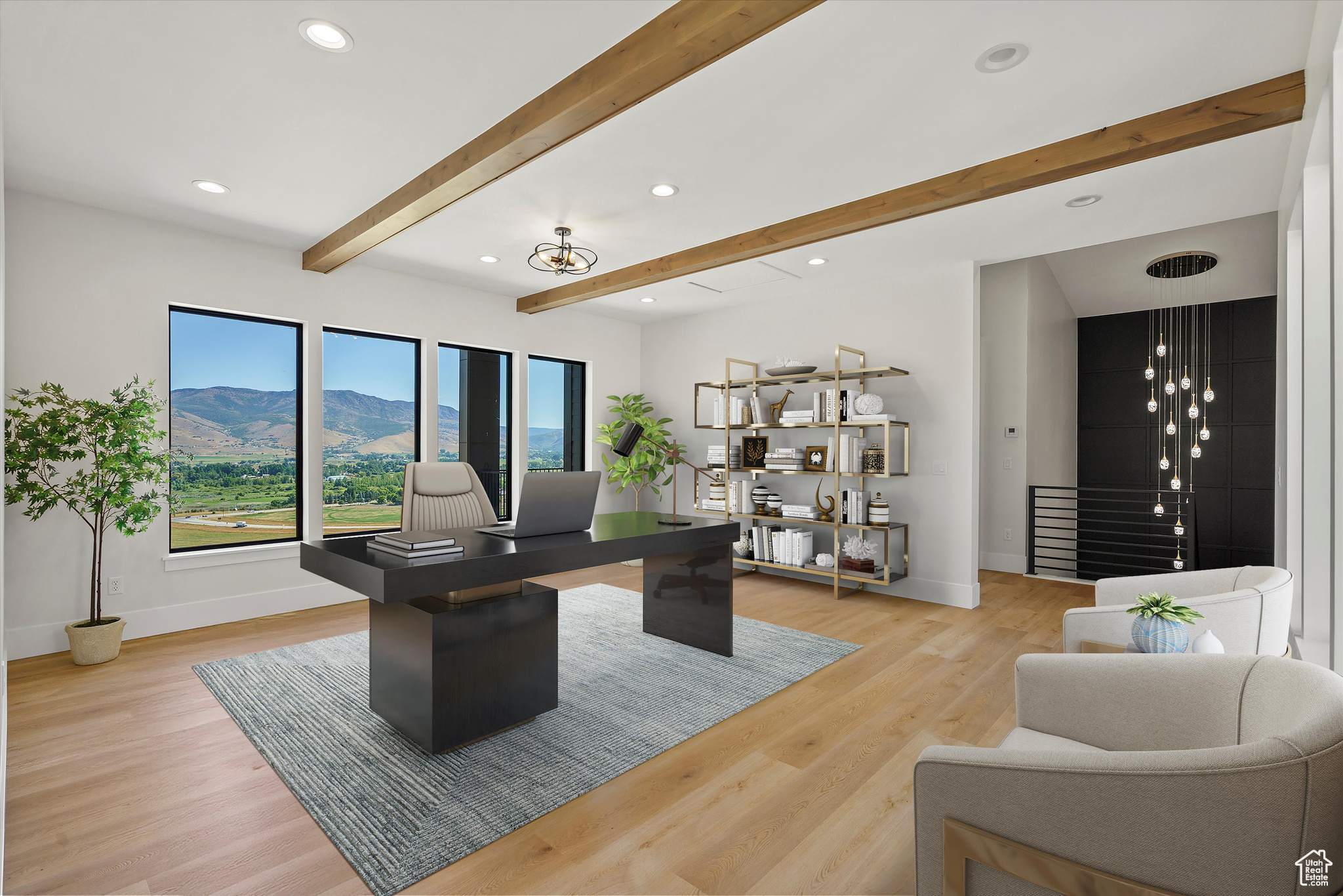 6858 E SUMMIT PEAK CIR