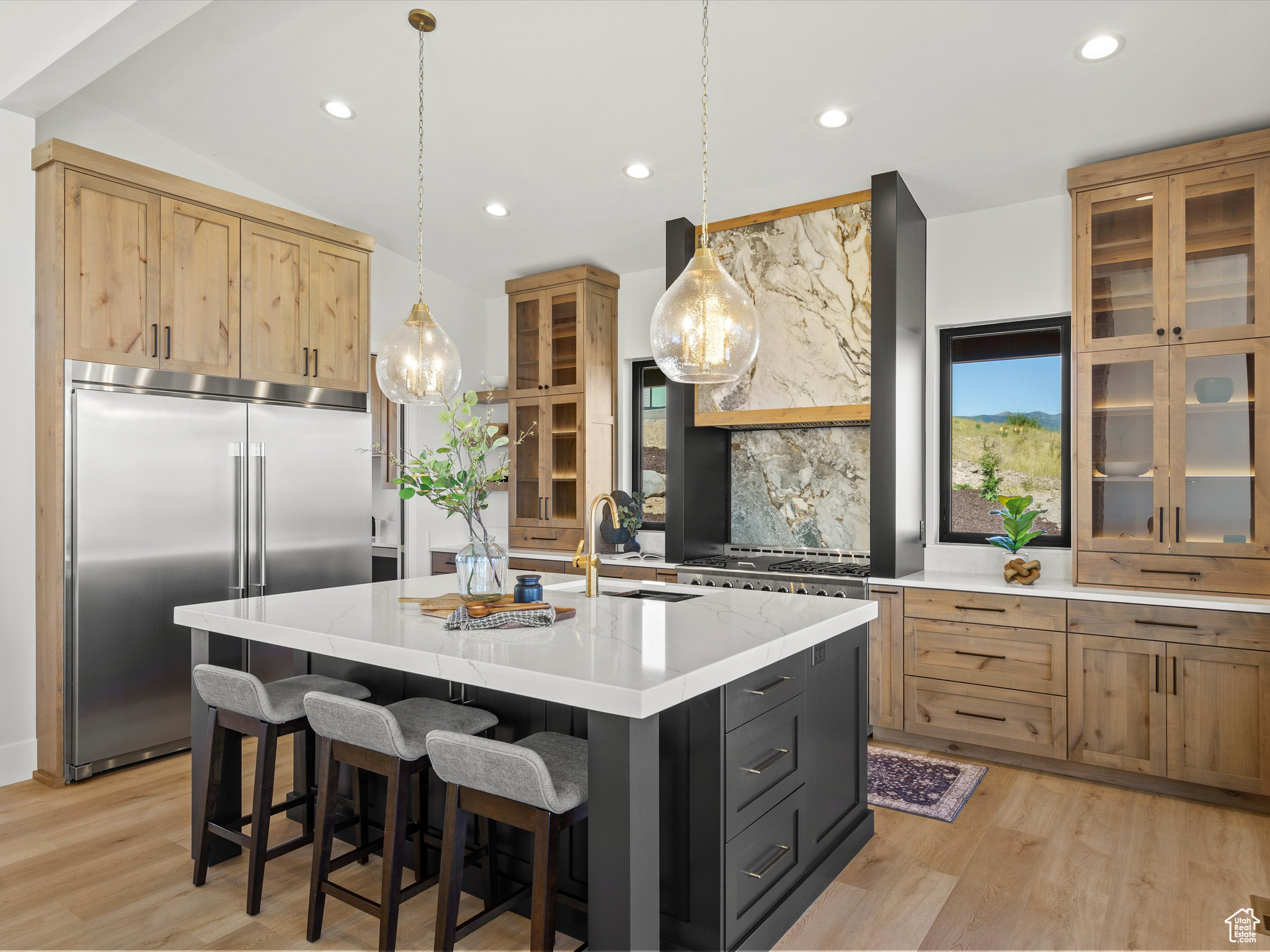 6858 E SUMMIT PEAK CIR