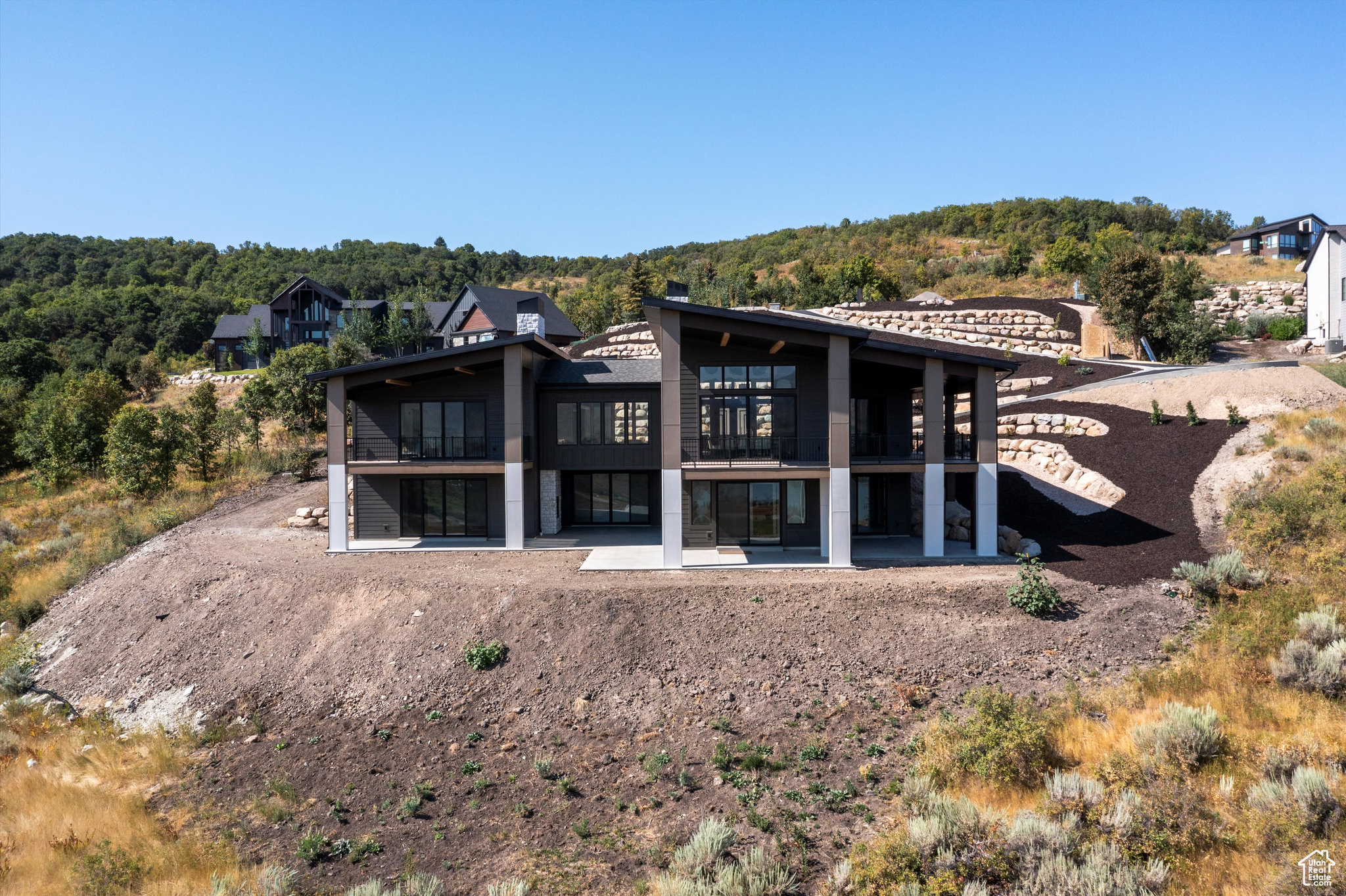 6858 E SUMMIT PEAK CIR