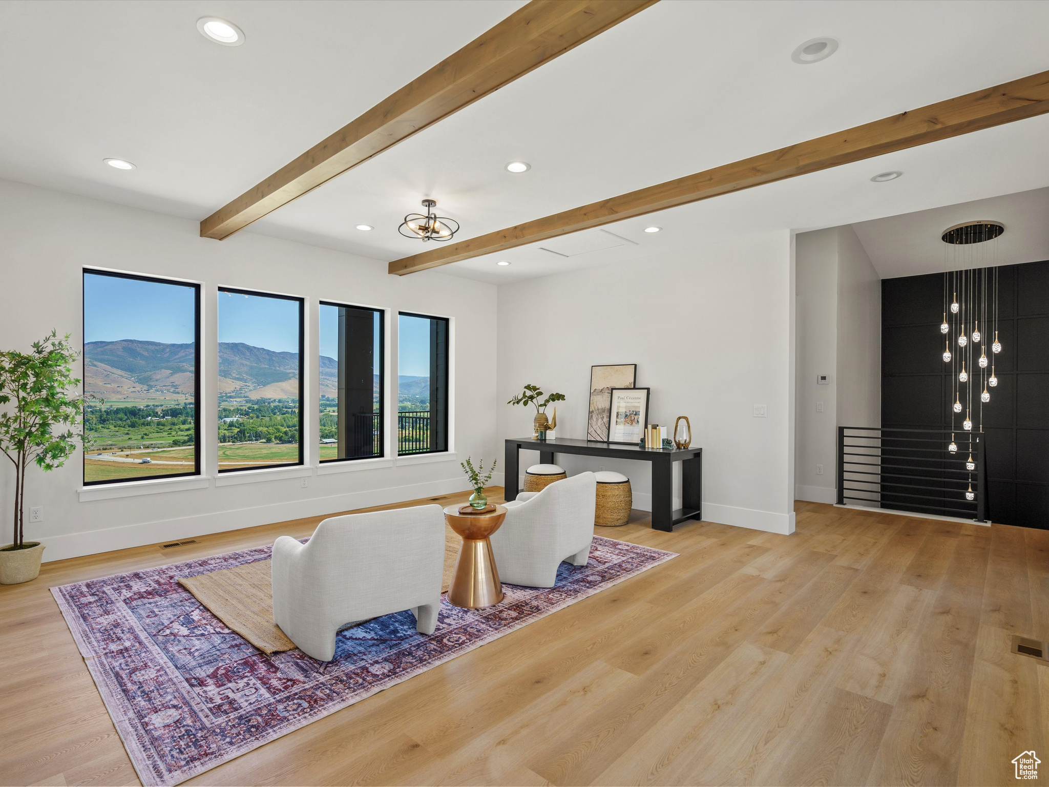 6858 E SUMMIT PEAK CIR