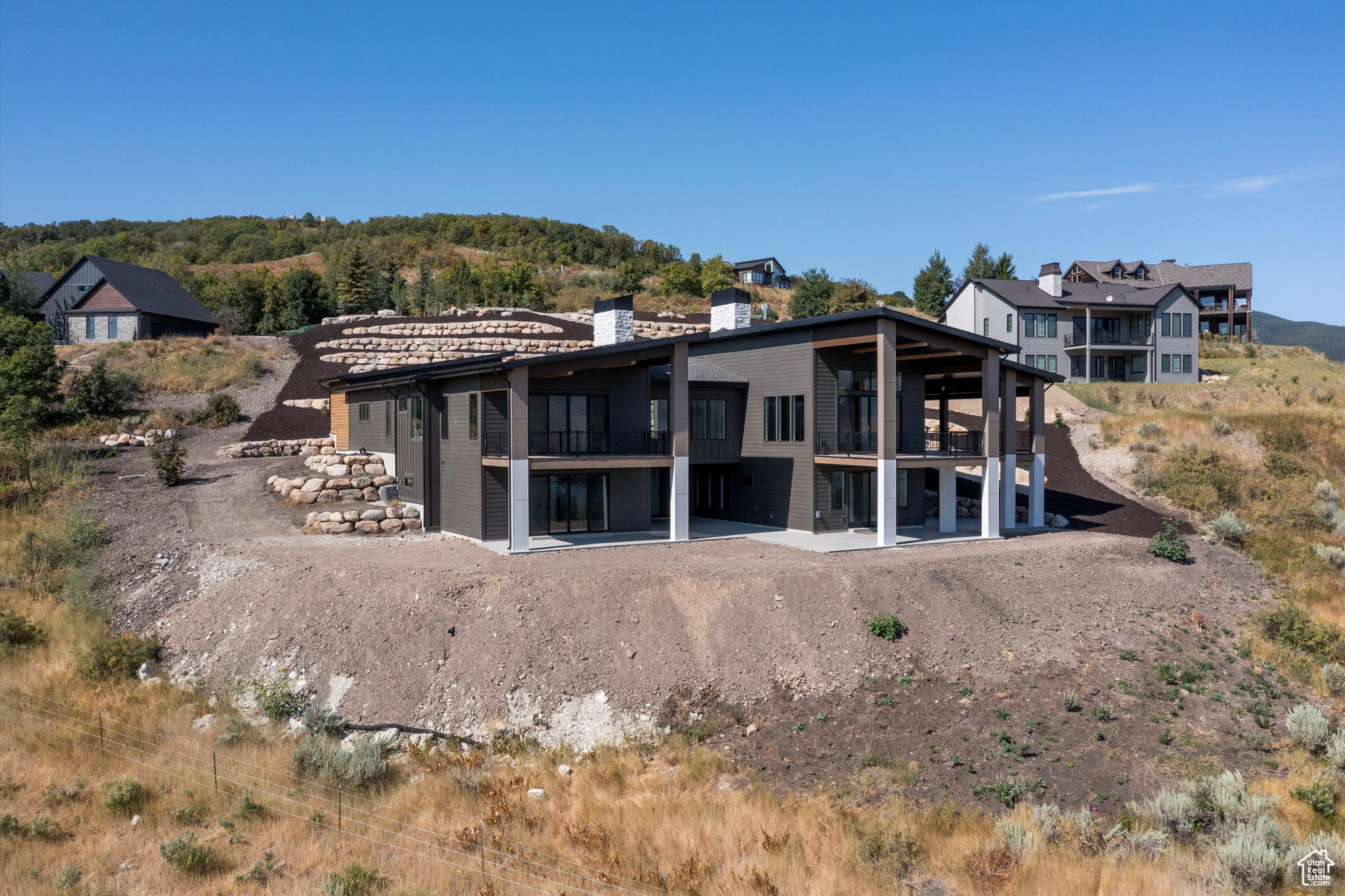 6858 E SUMMIT PEAK CIR