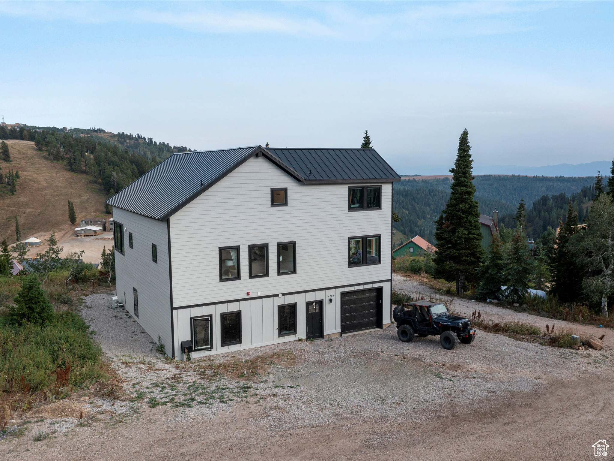 6768 CHAPARRAL DR