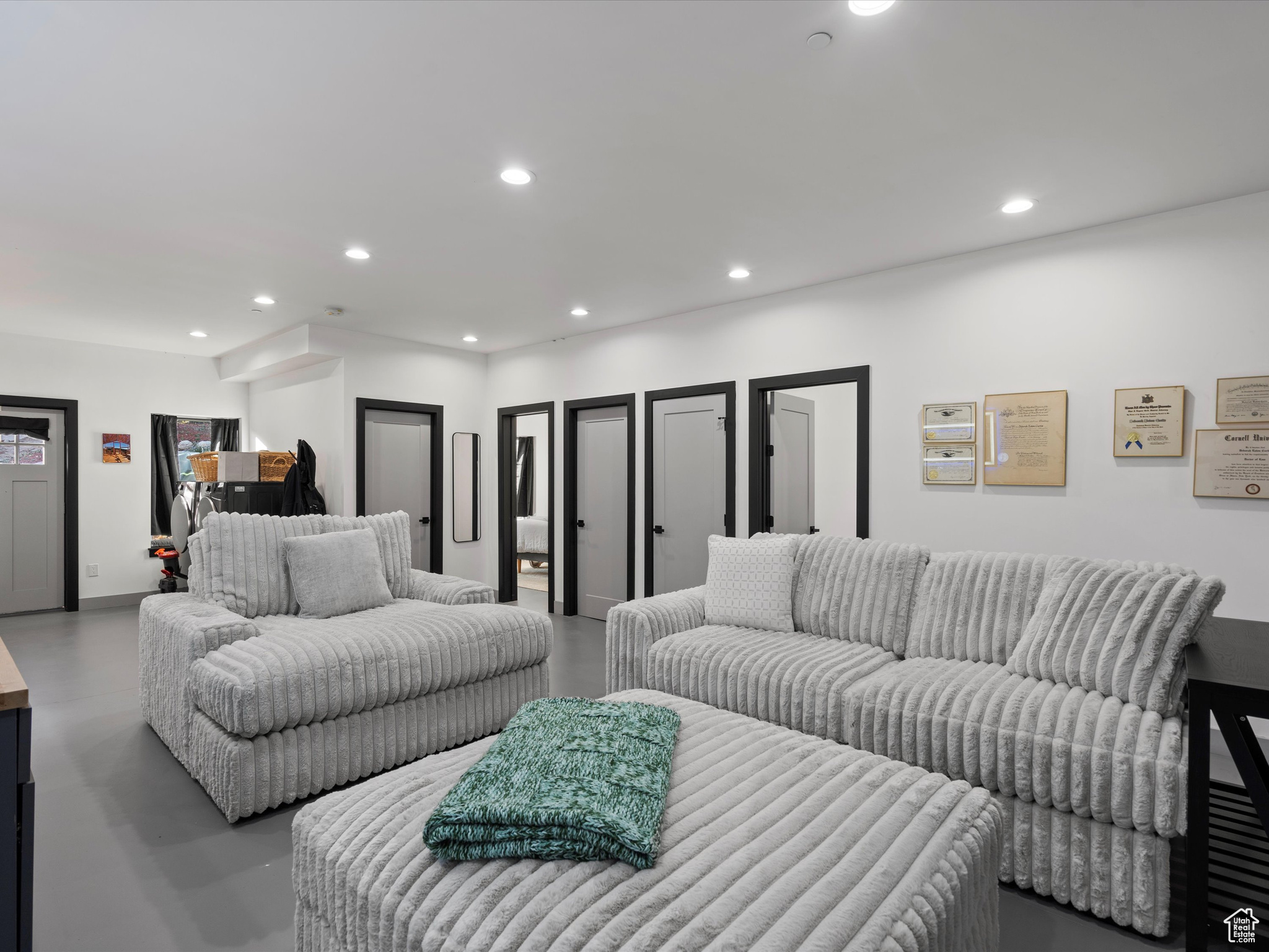 6768 CHAPARRAL DR