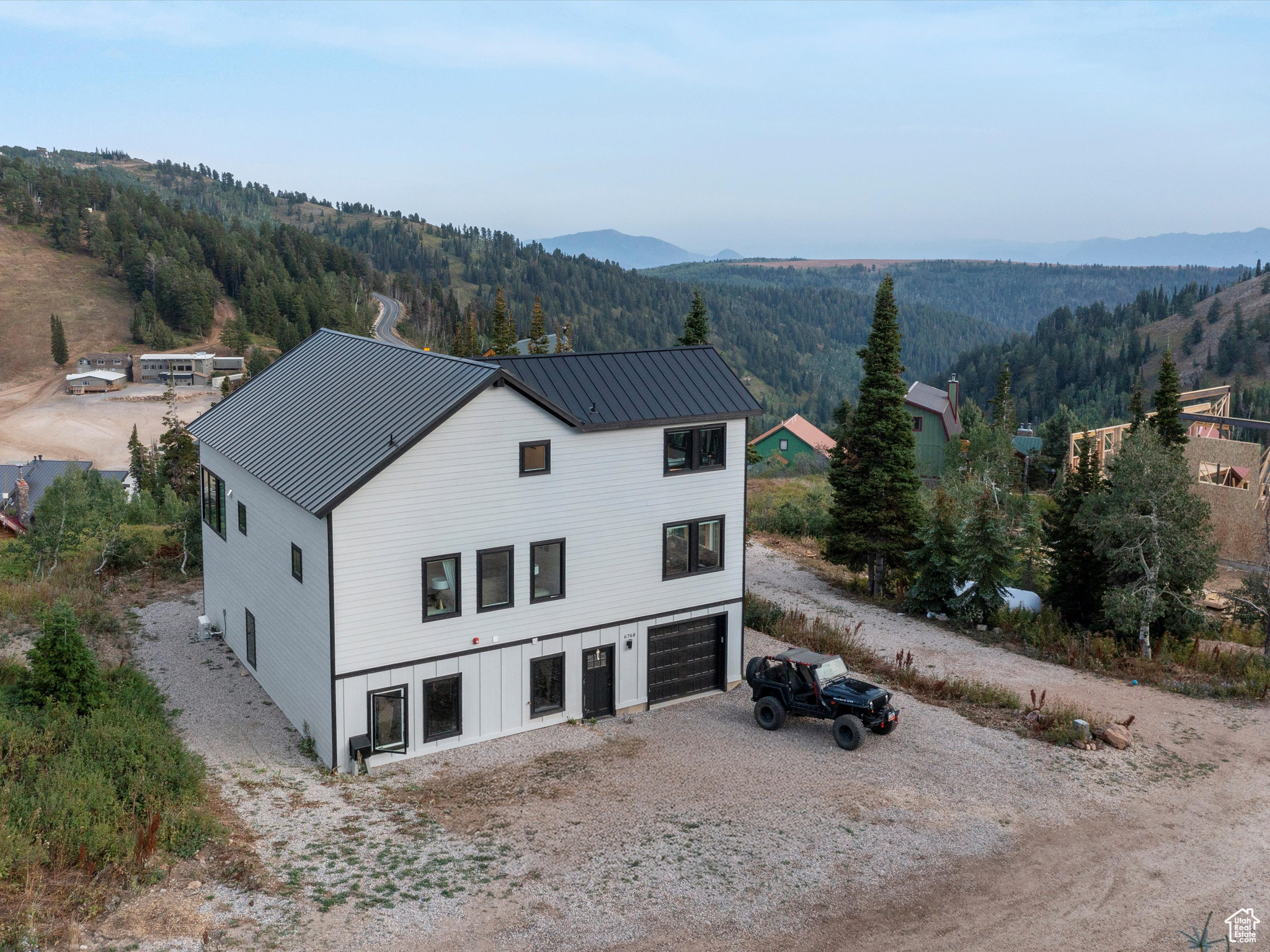 6768 CHAPARRAL DR