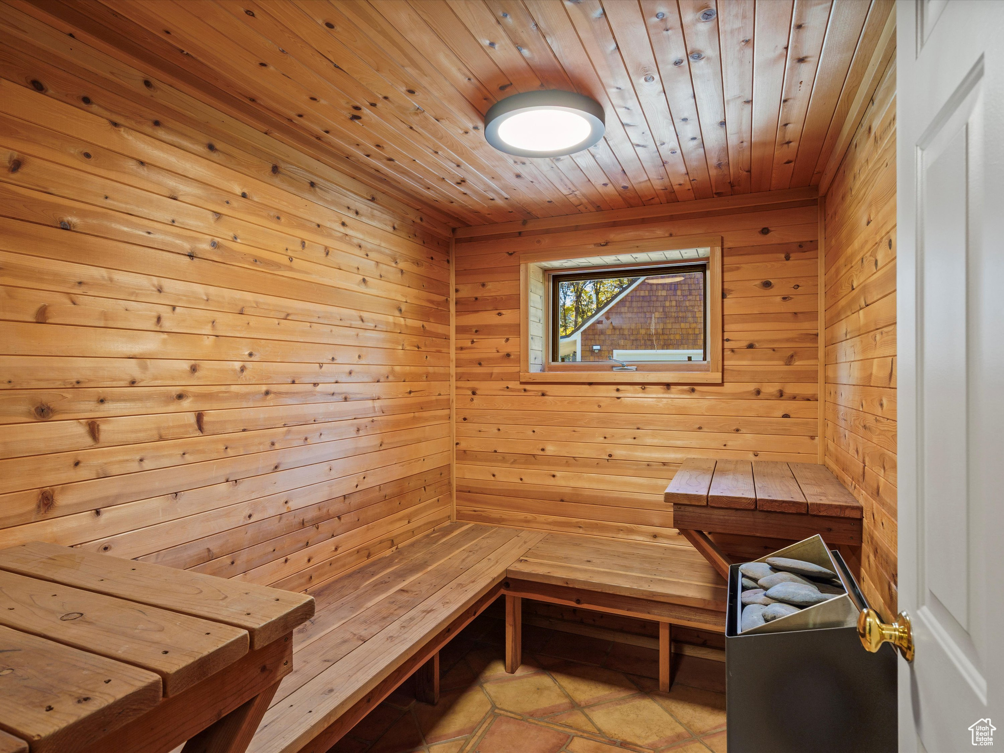 3767 NORDIC VALLEY DR