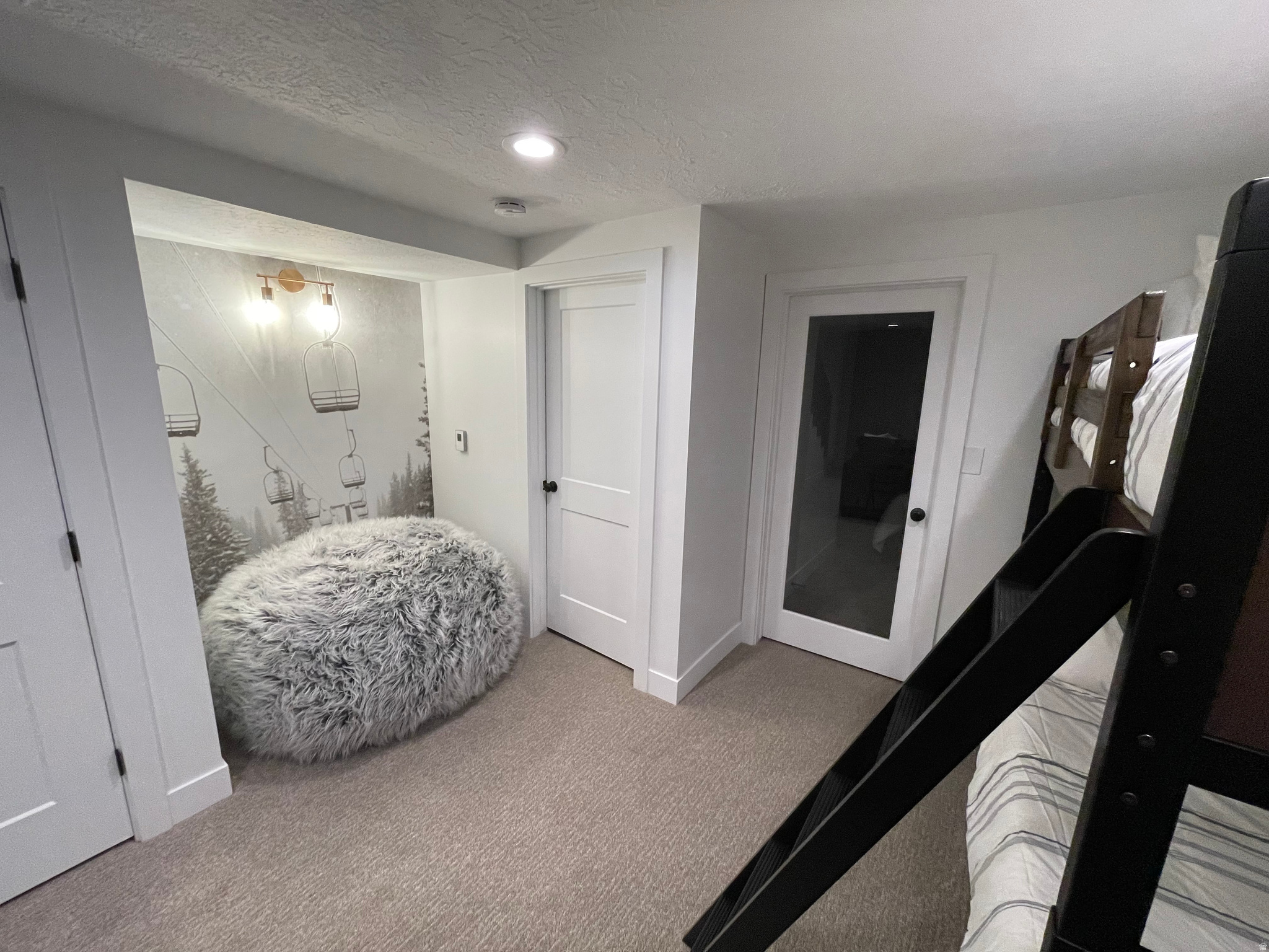 3615 N WOLF LODGE DR #402