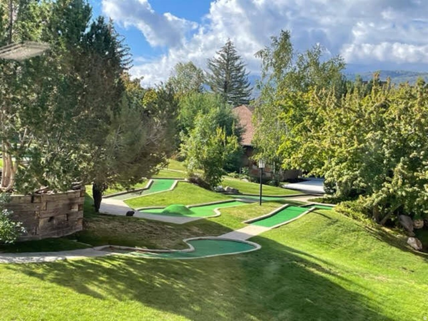 3615 N WOLF LODGE DR #402