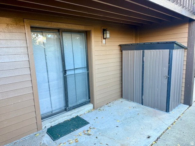 3615 N WOLF LODGE DR #402