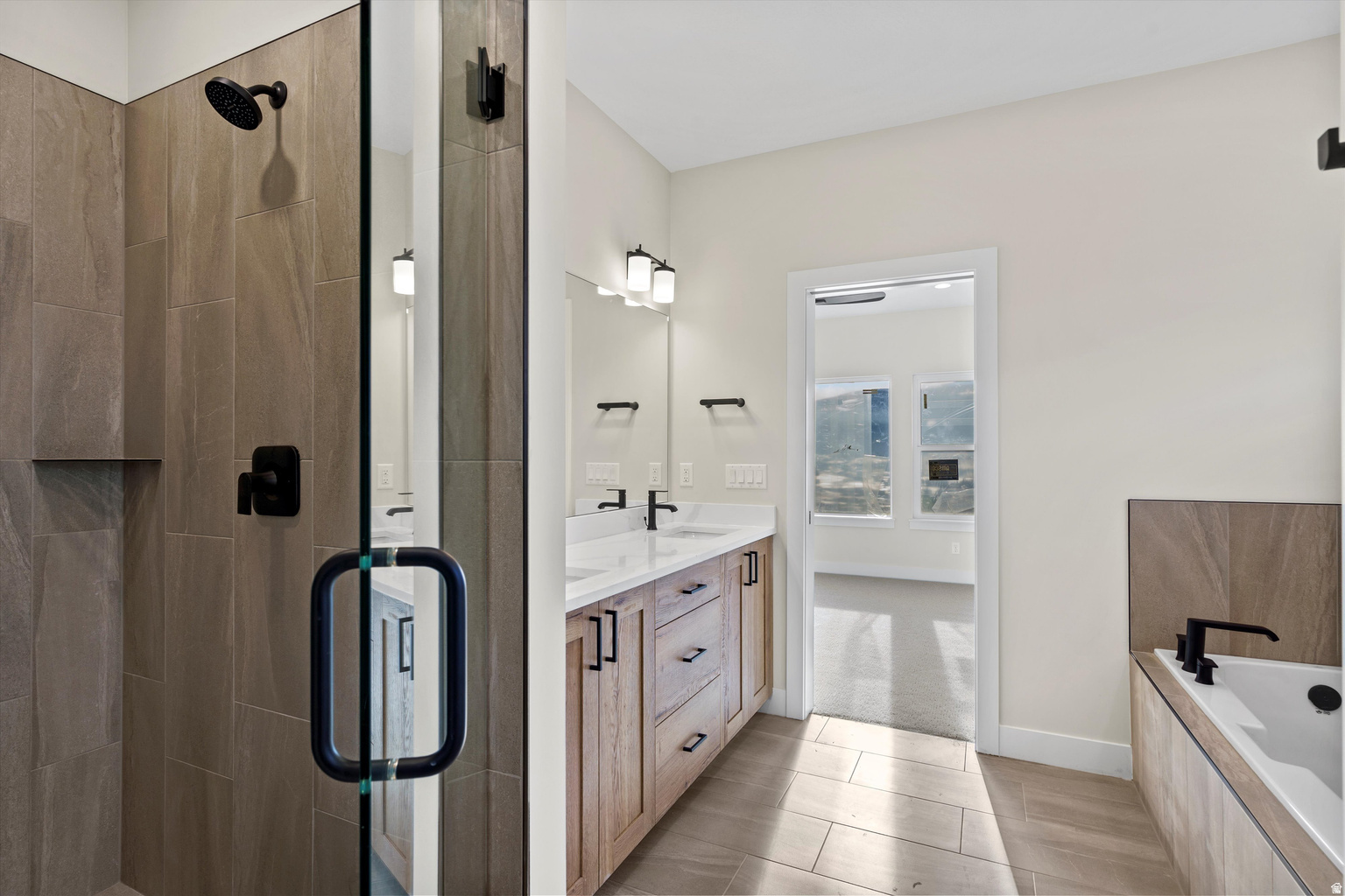 4634 N SEVEN BRIDGES RD #27