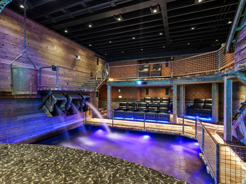 5734 E LEWIS POINT CIR