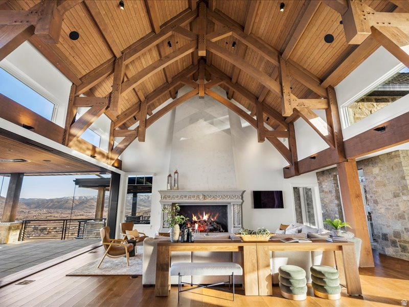 5734 E LEWIS POINT CIR