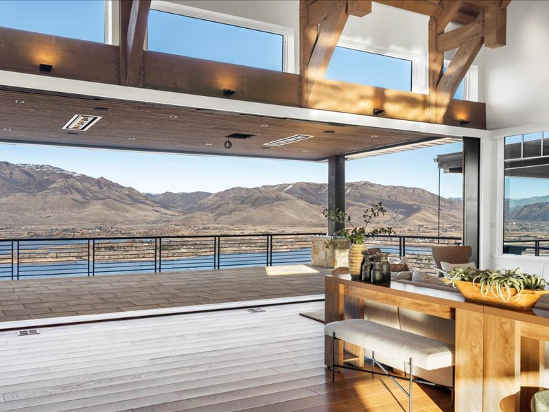 5734 E LEWIS POINT CIR